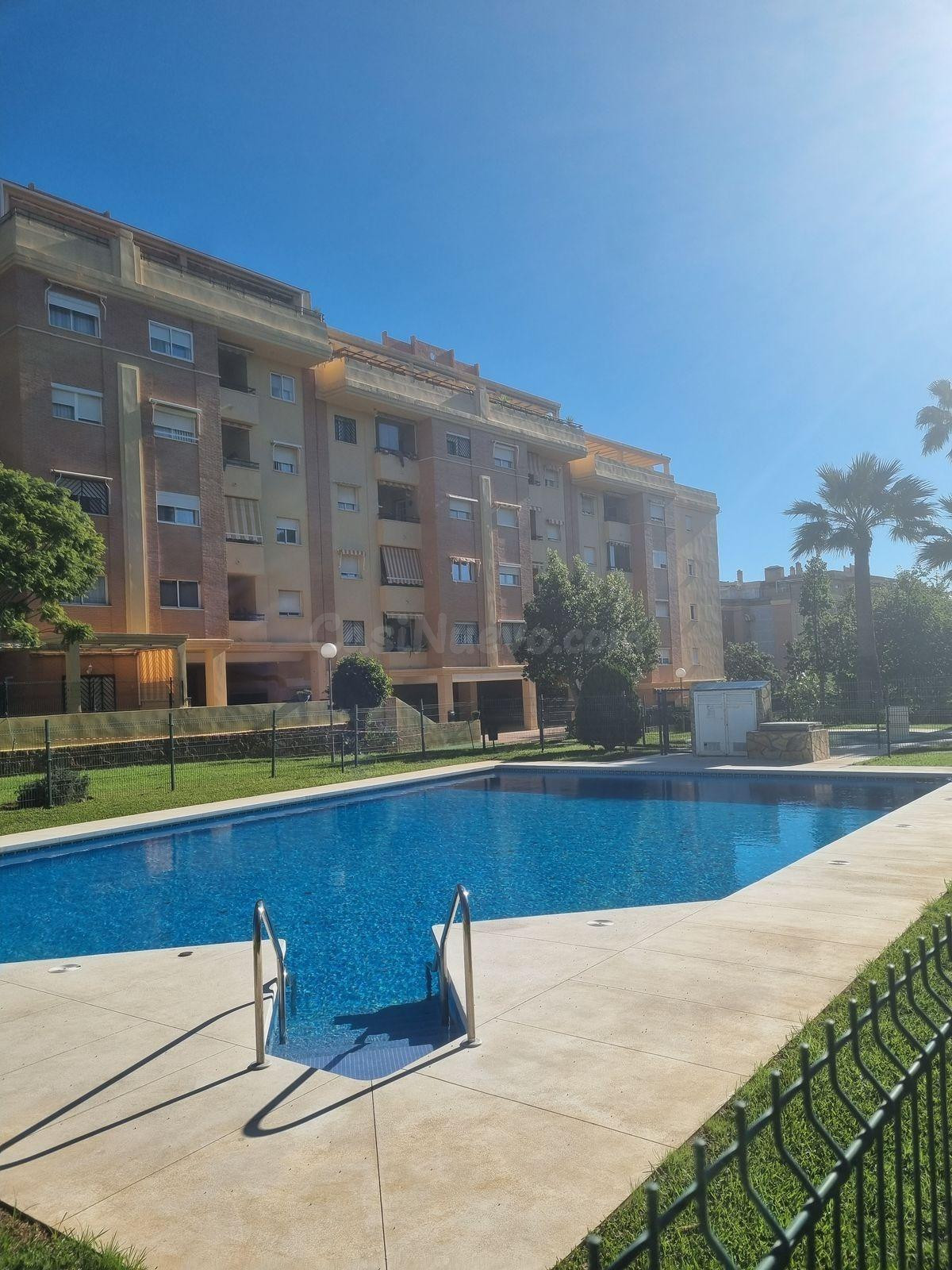 AMPLIO PISO DE 3 DORMITORIOS EN VENTA EN EL PINILLO