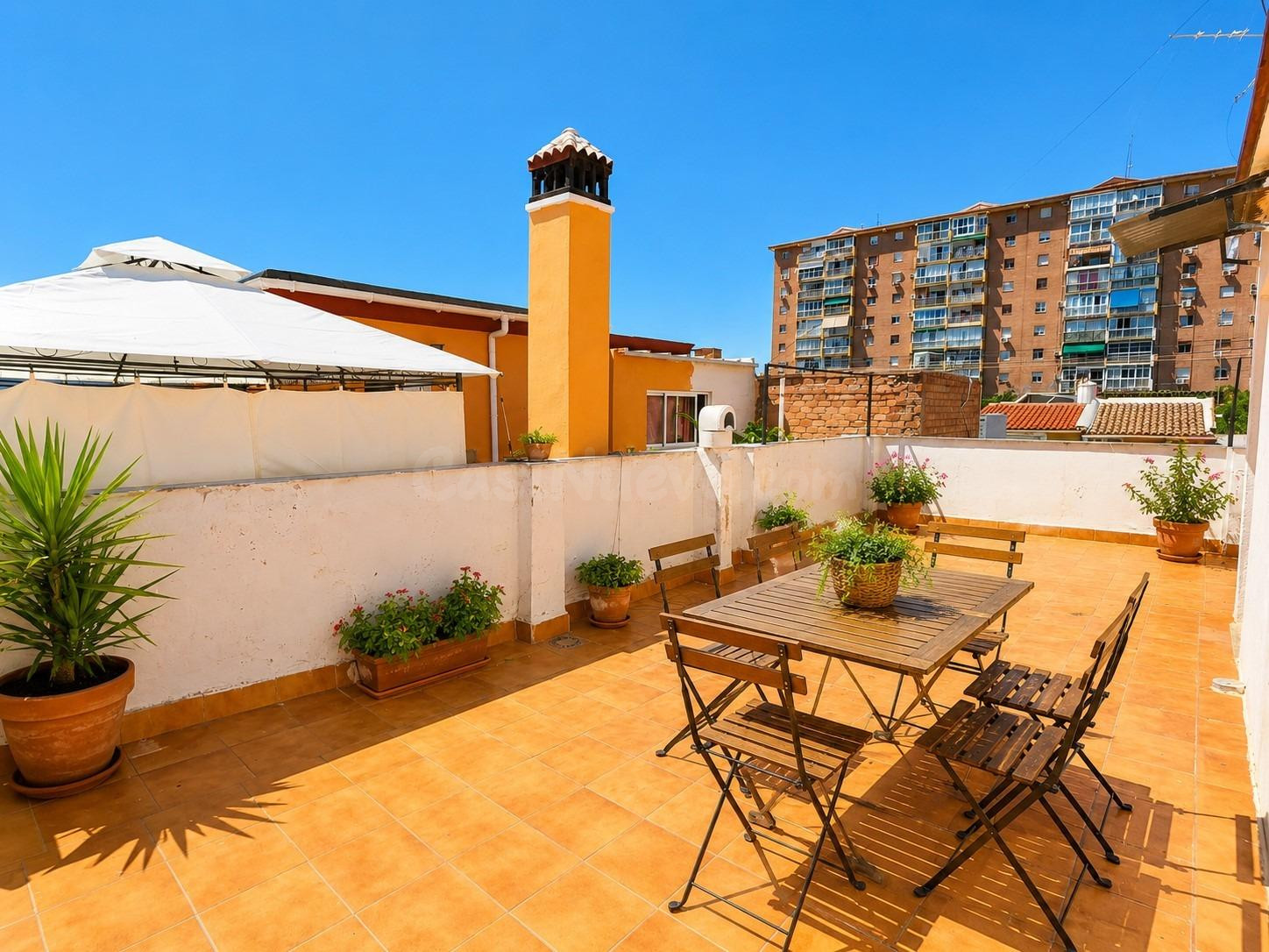 CASA CON GRAN POTENCIAL