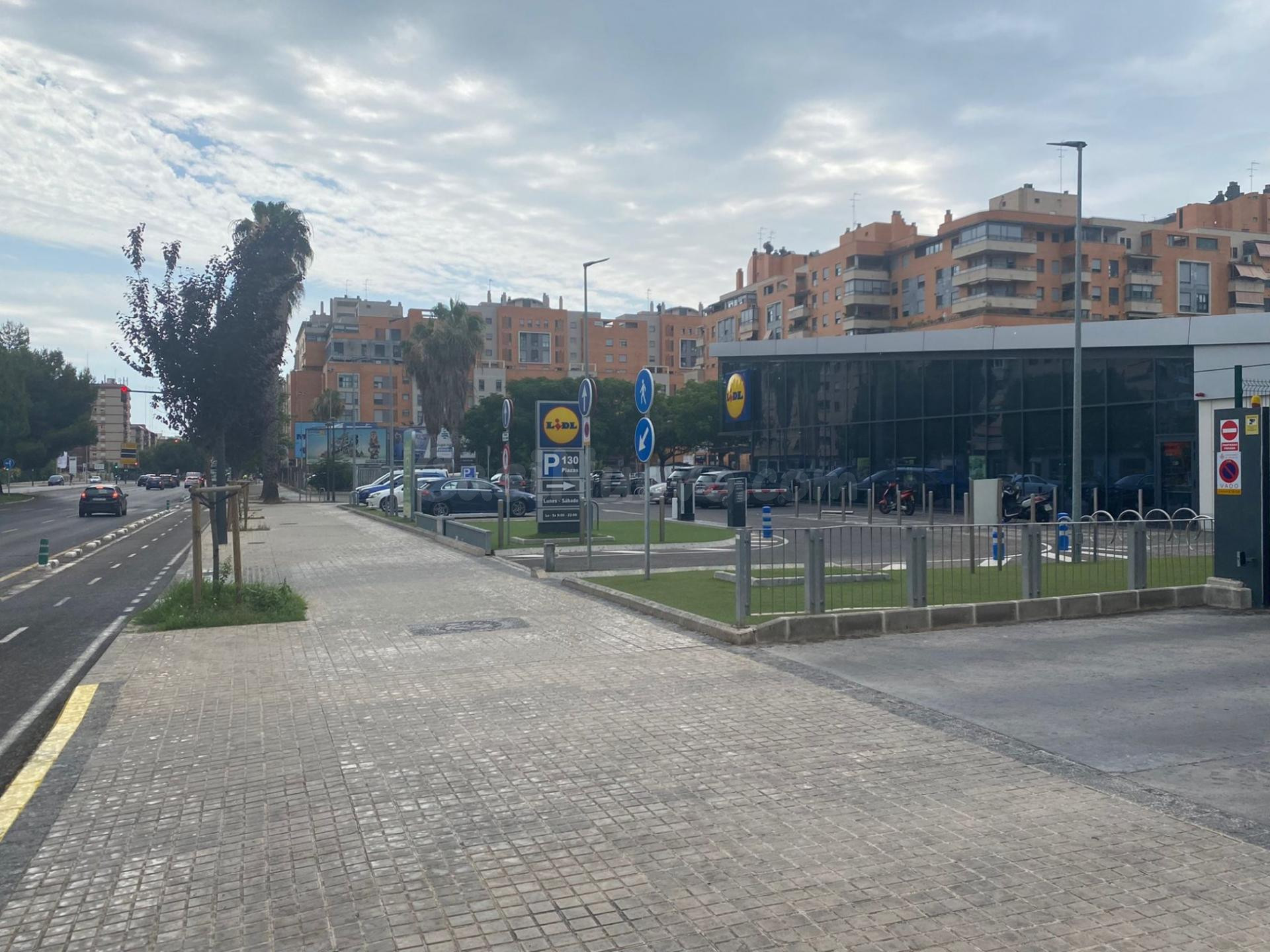Local comercial 433m² en venta - Campanar
