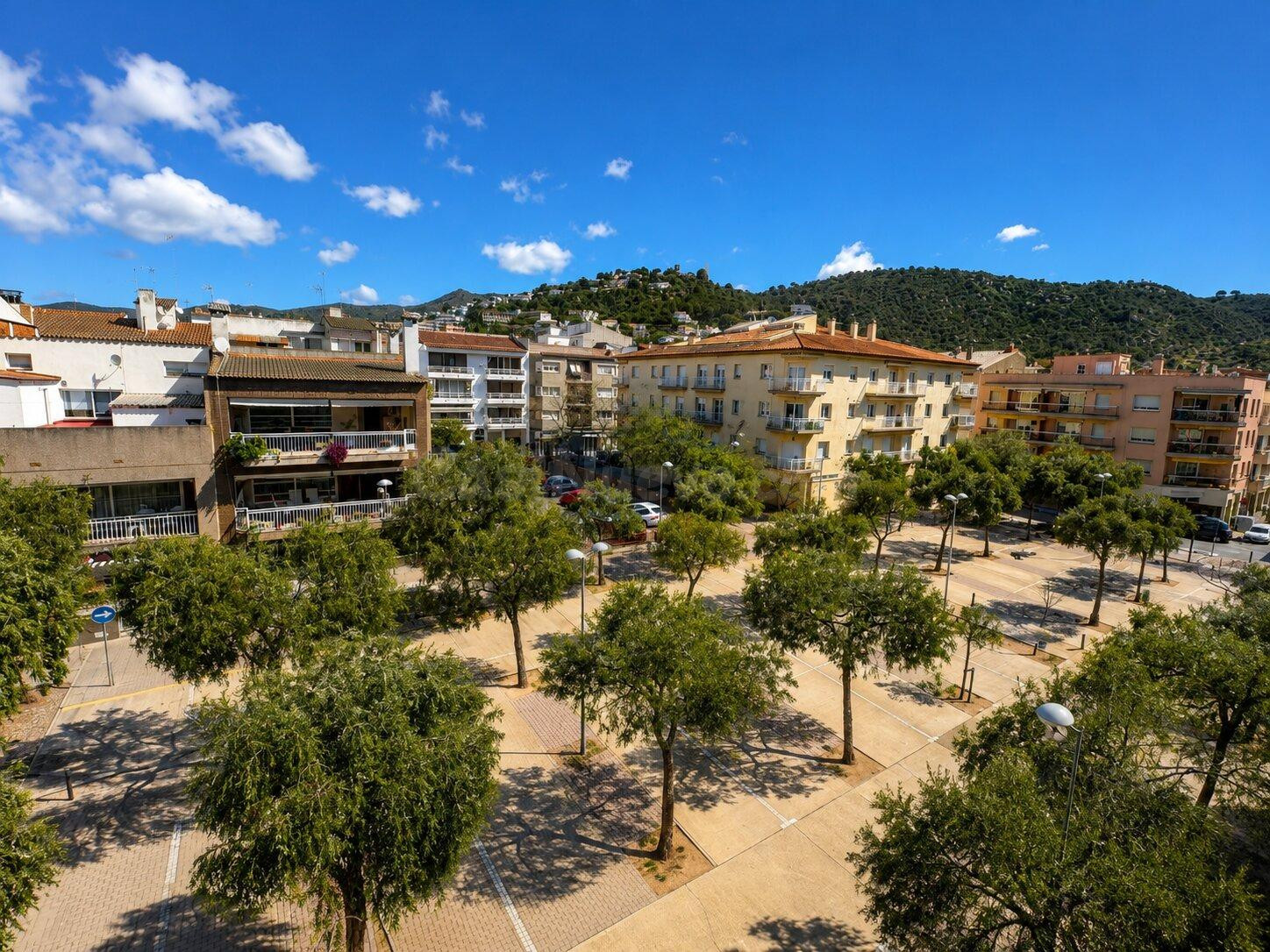 Ático dúplex en venta en el centro de Roses, a 100 m de la p - foto 4
