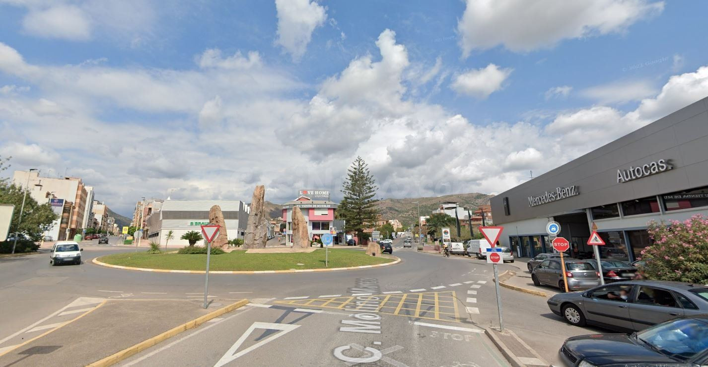 Local comercial 719m² en venta - Area 6