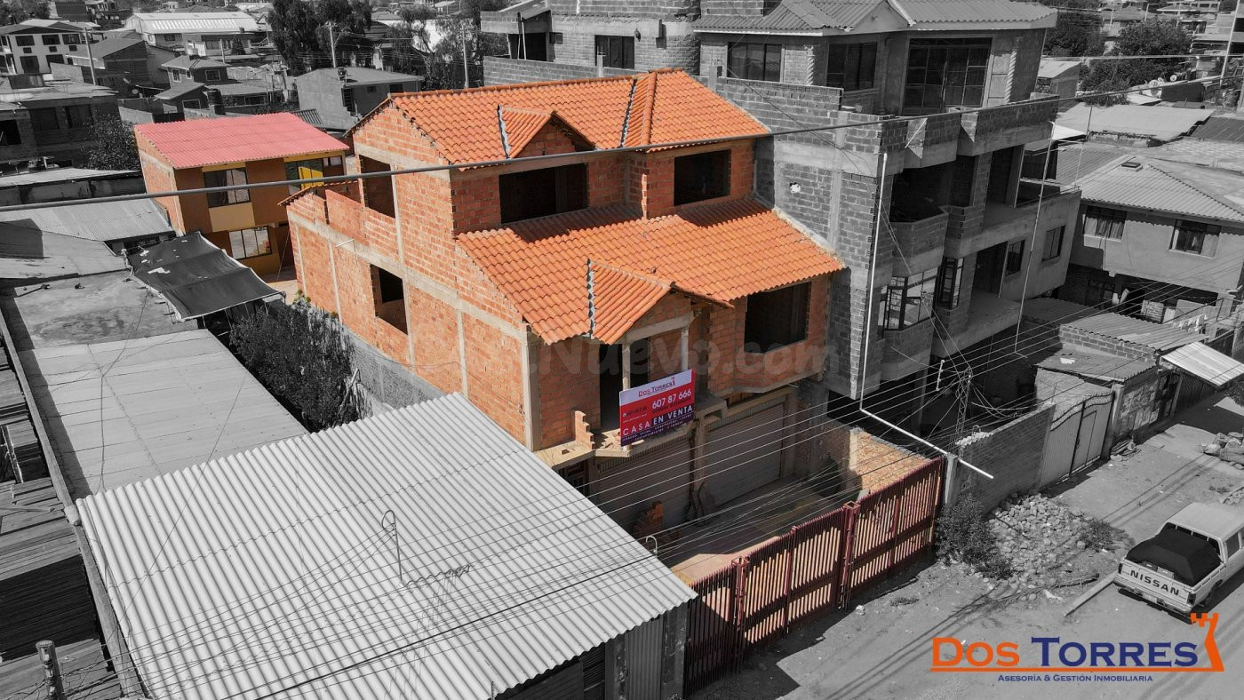 97.500 $us casa en venta Sobre la avenida Ferroviaria zona de Sumumpaya