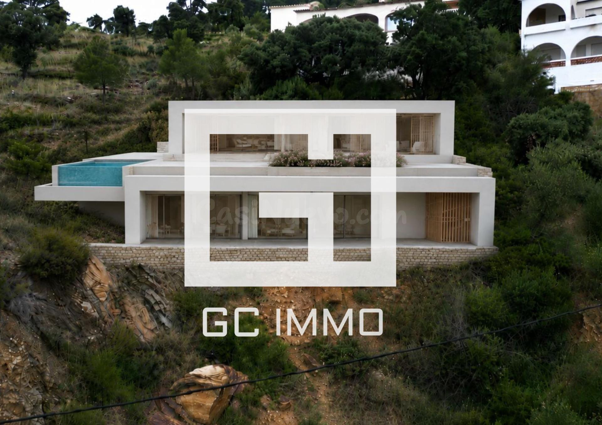 Terreno con proyecto de casa de lujo