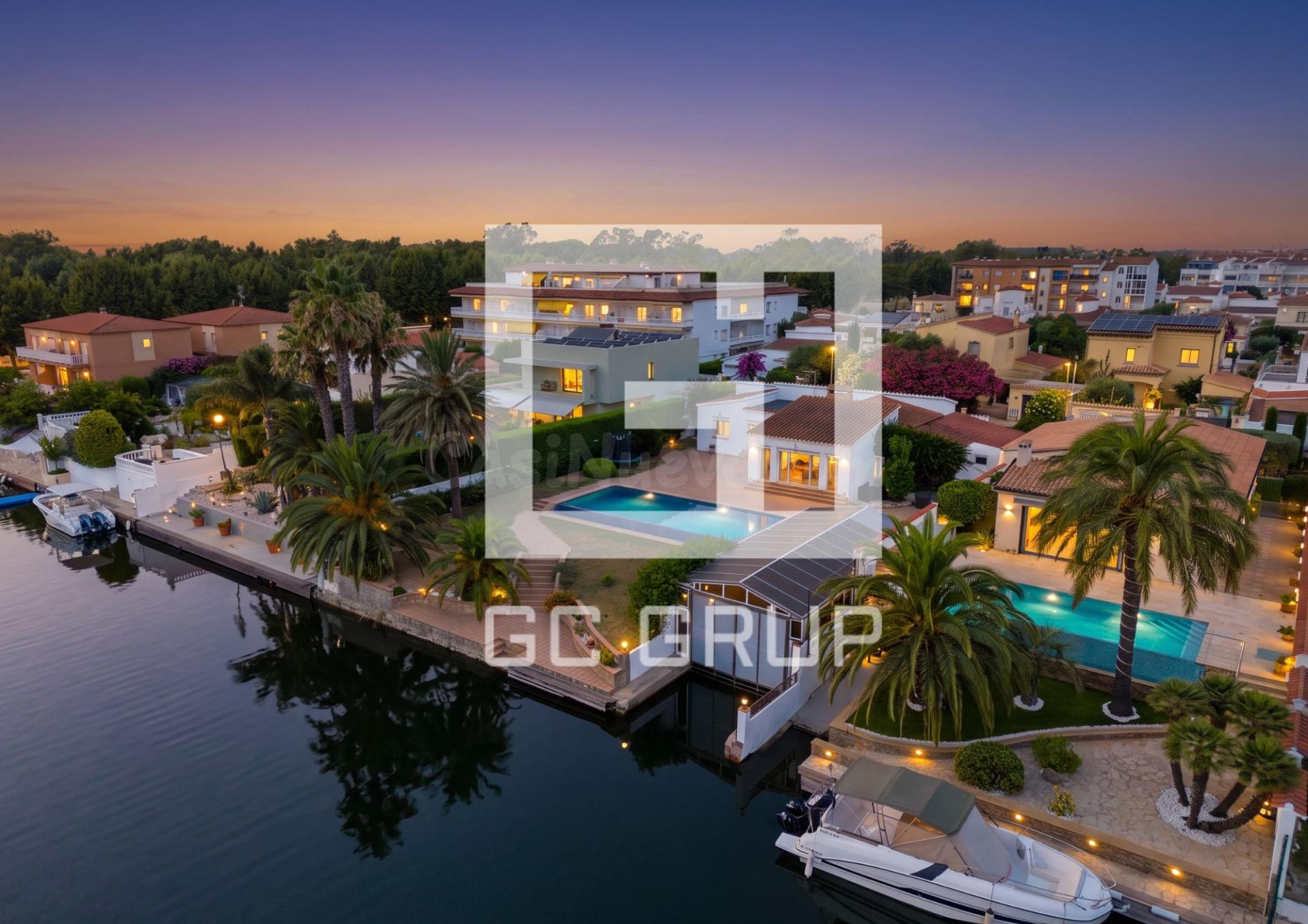 Espectacular casa o chalet con amarre privado