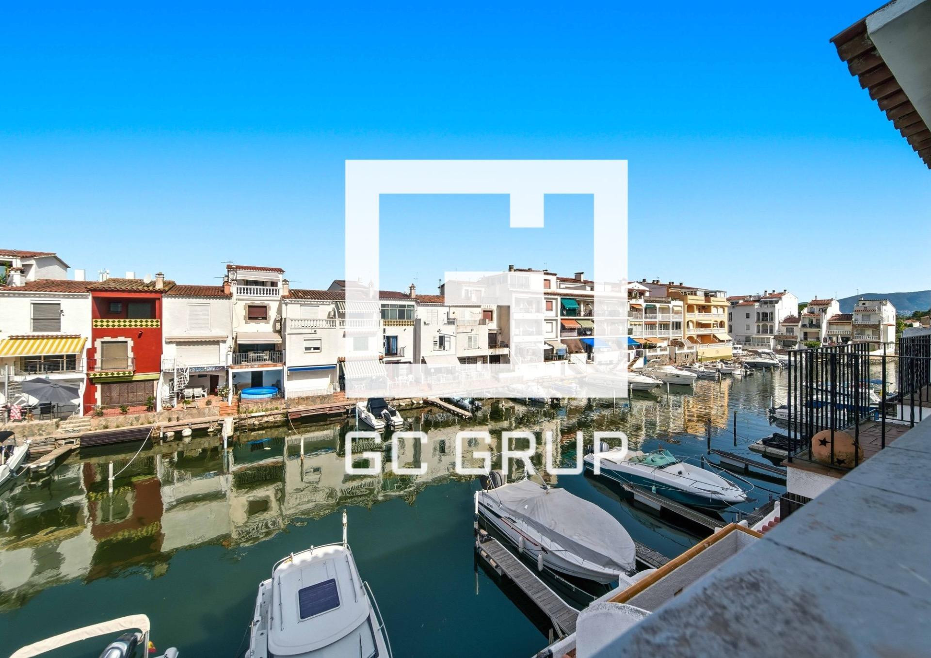 Moderna casa en Empuriabrava