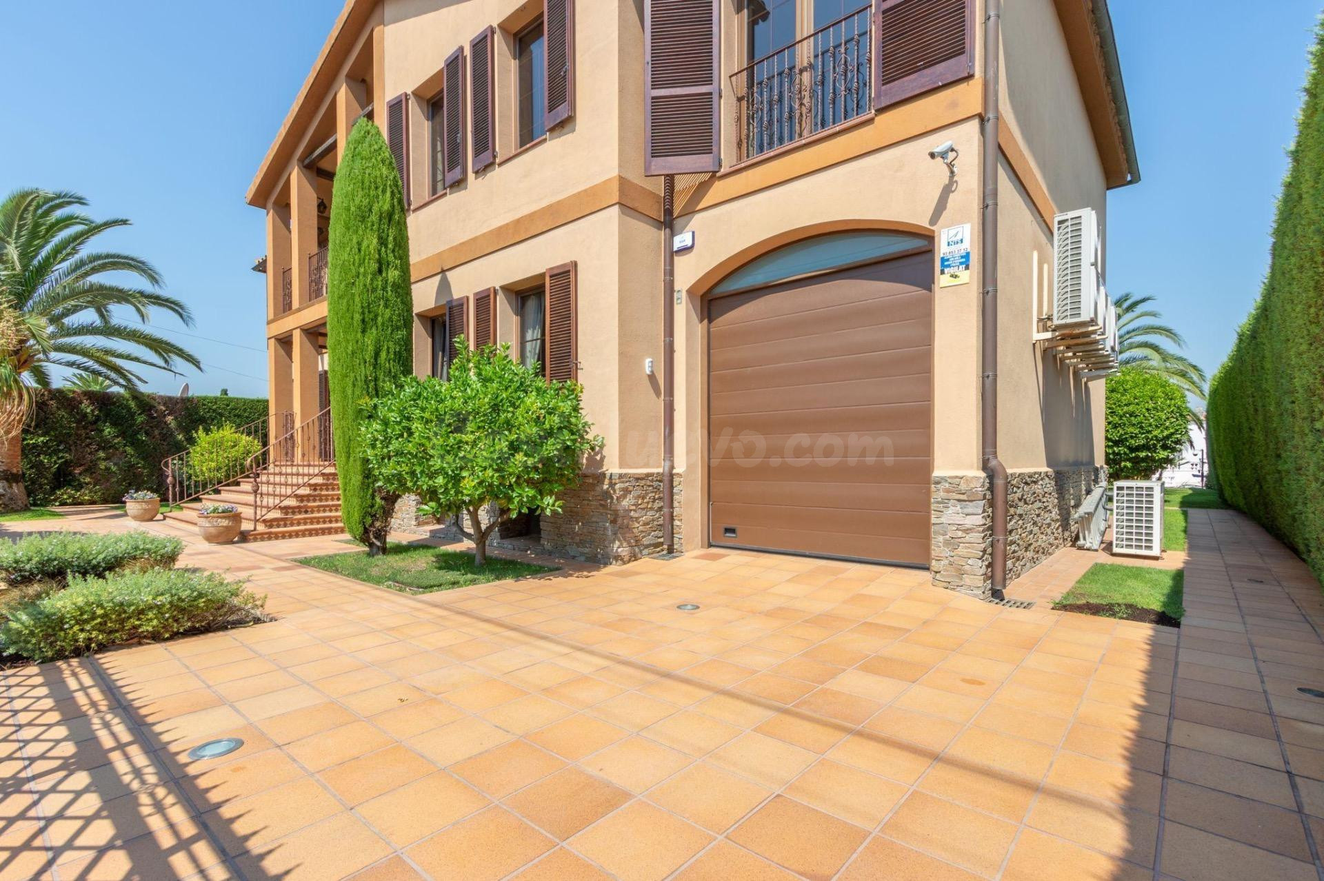 Impresionante casa en Empuriabrava con amarre de 24m - foto 3