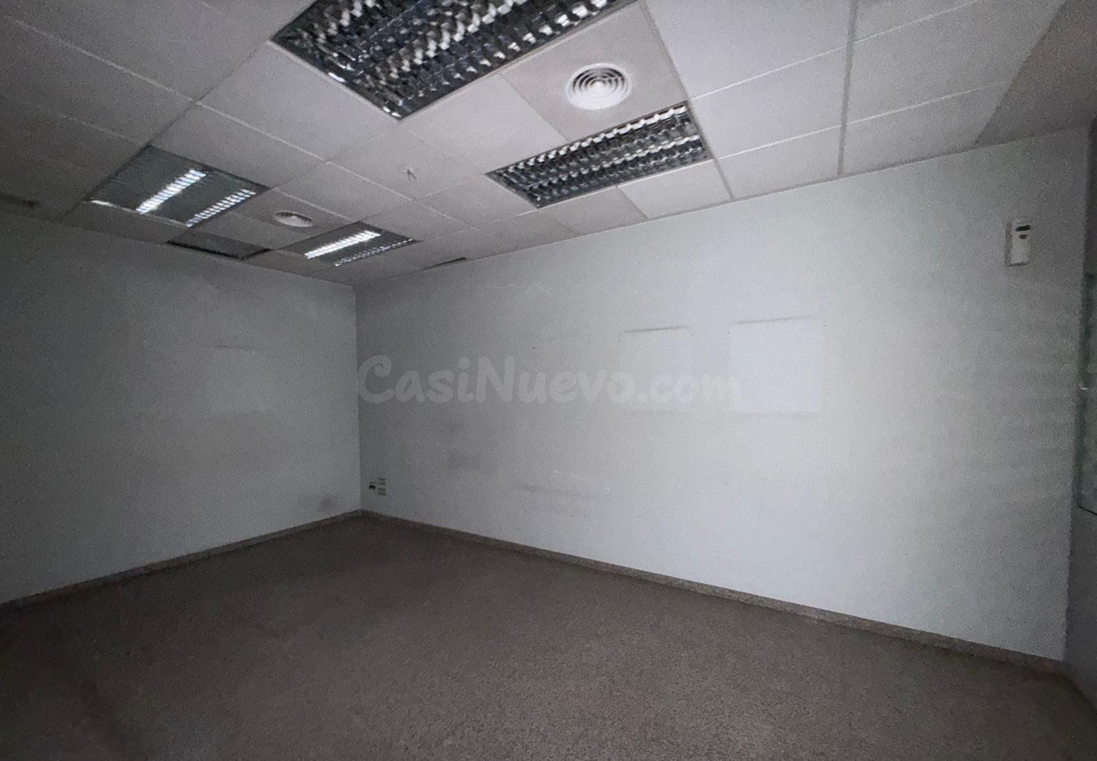 Local comercial 296m² en venta - Alzira