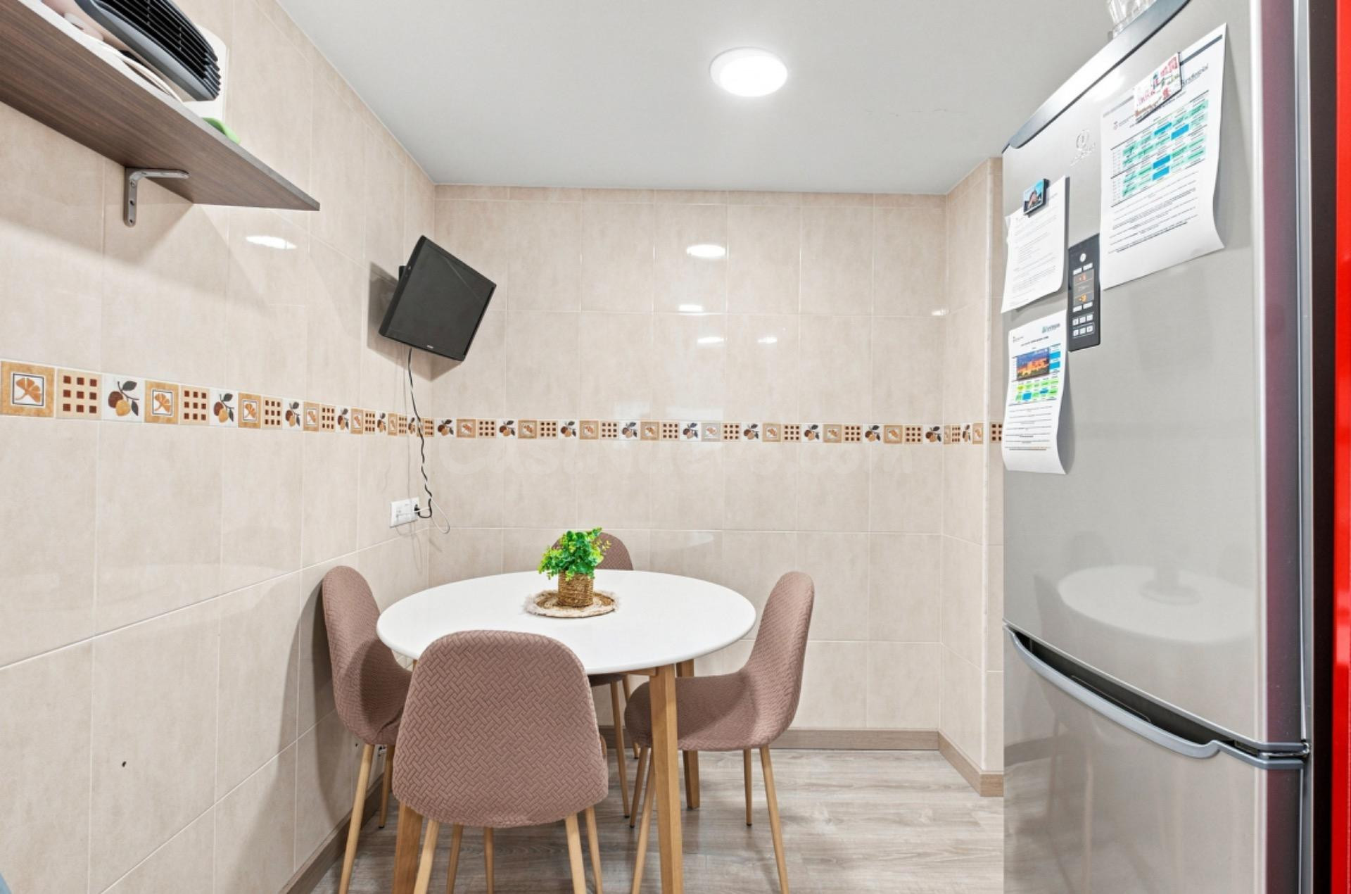 Casa en venta en Palau Savardera - foto 3