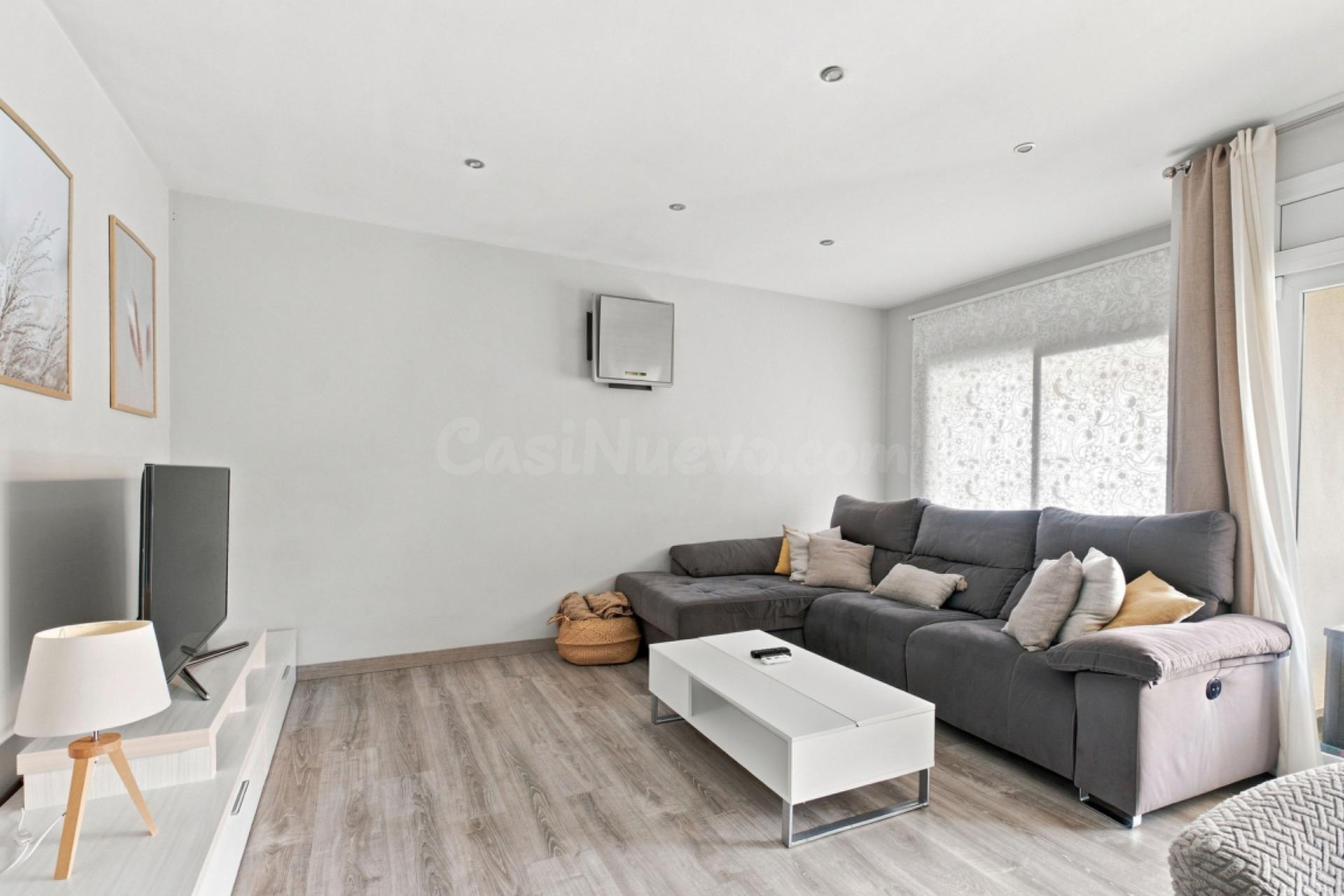 Casa en venta en Palau Savardera - foto 4