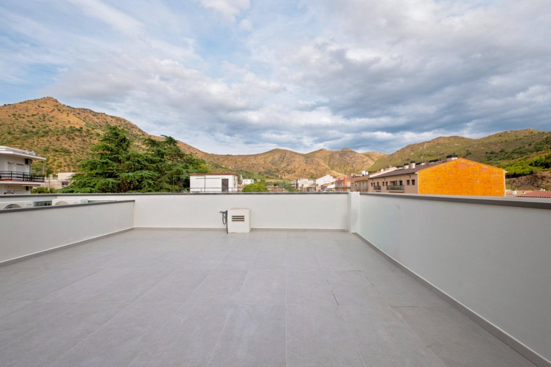 Espectacular ático en venta en Mas Oliva - foto 3