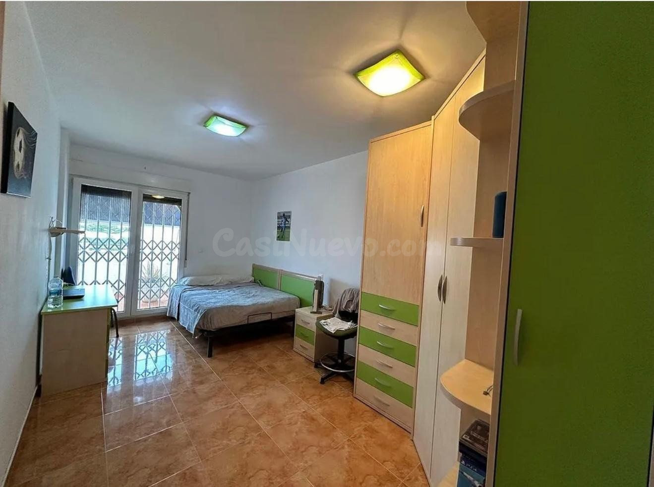 Chalet 4 habitaciones 250m² en venta - Zona Costa norte