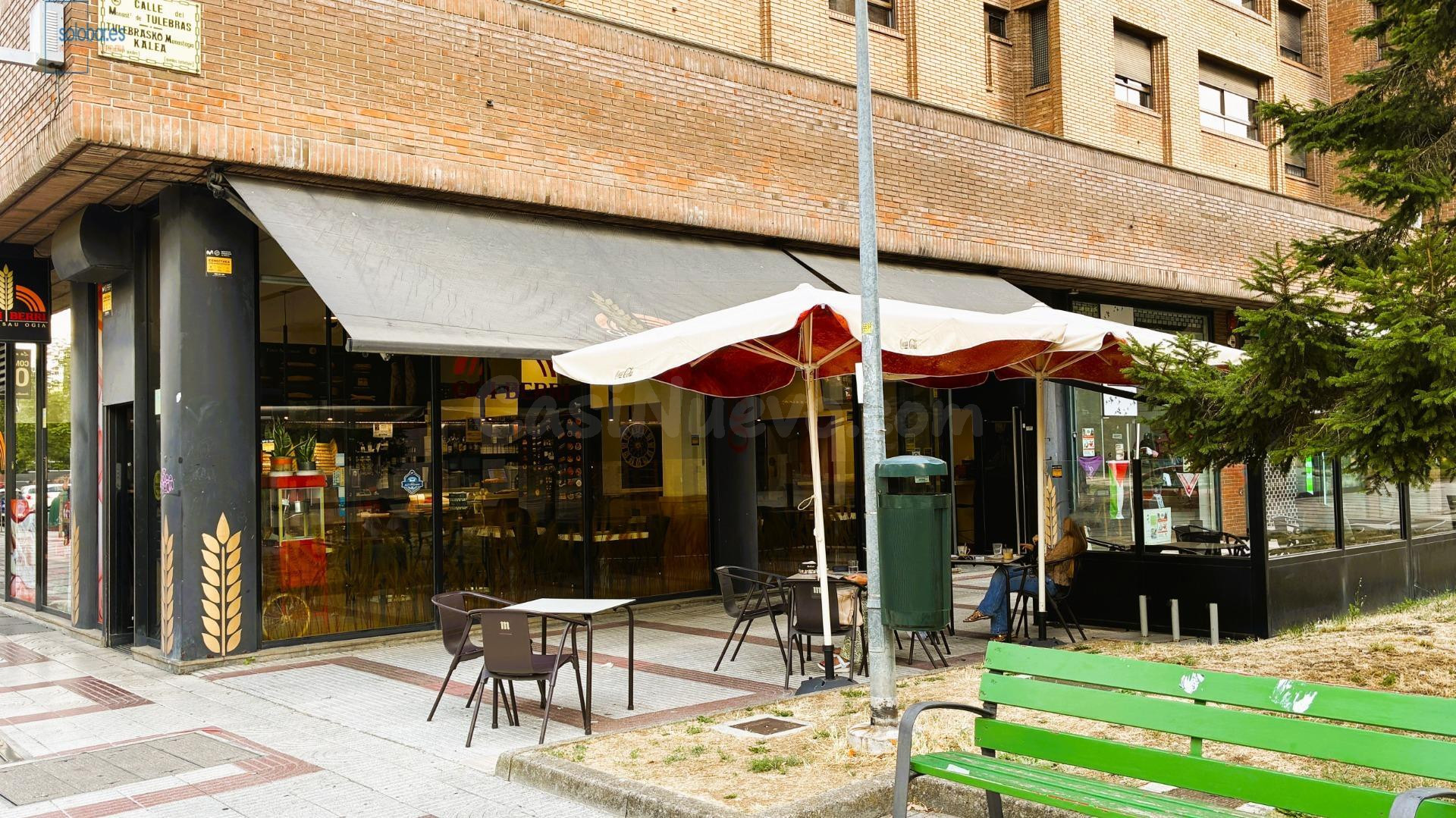SOLOBAR TRASPASA RENTABLE CAFETERÍA EN SAN JUAN - foto 4