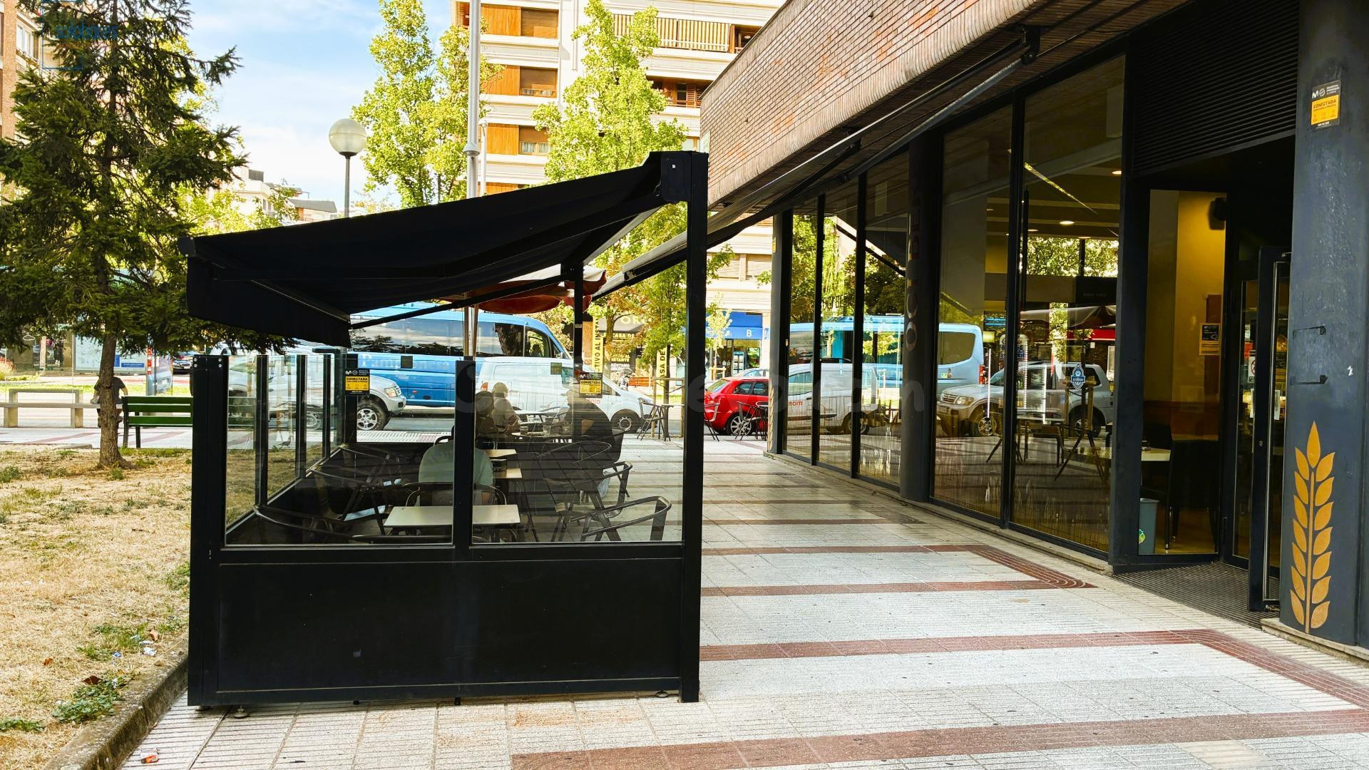 SOLOBAR TRASPASA RENTABLE CAFETERÍA EN SAN JUAN - foto 5