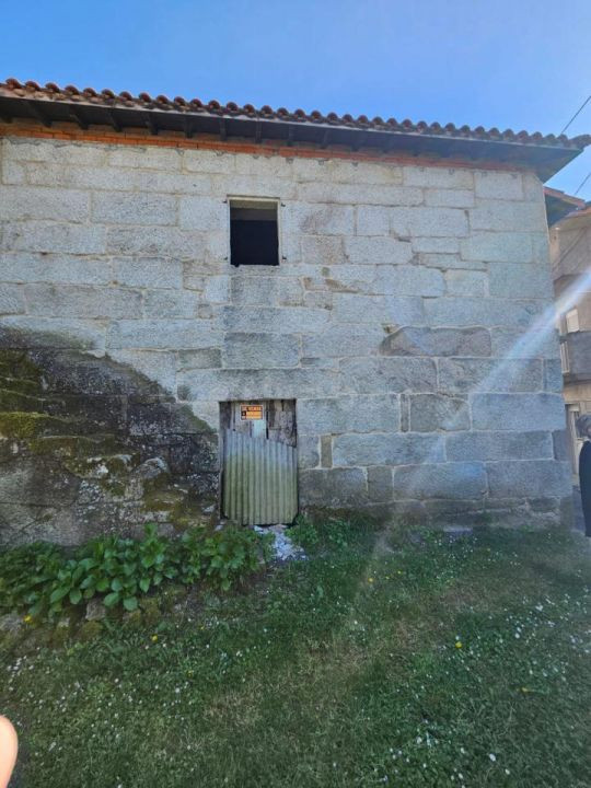 OPORTUNIDAD !!! SE VENDE CASA EN EN PADERNE DE ALLARIZ - foto 3