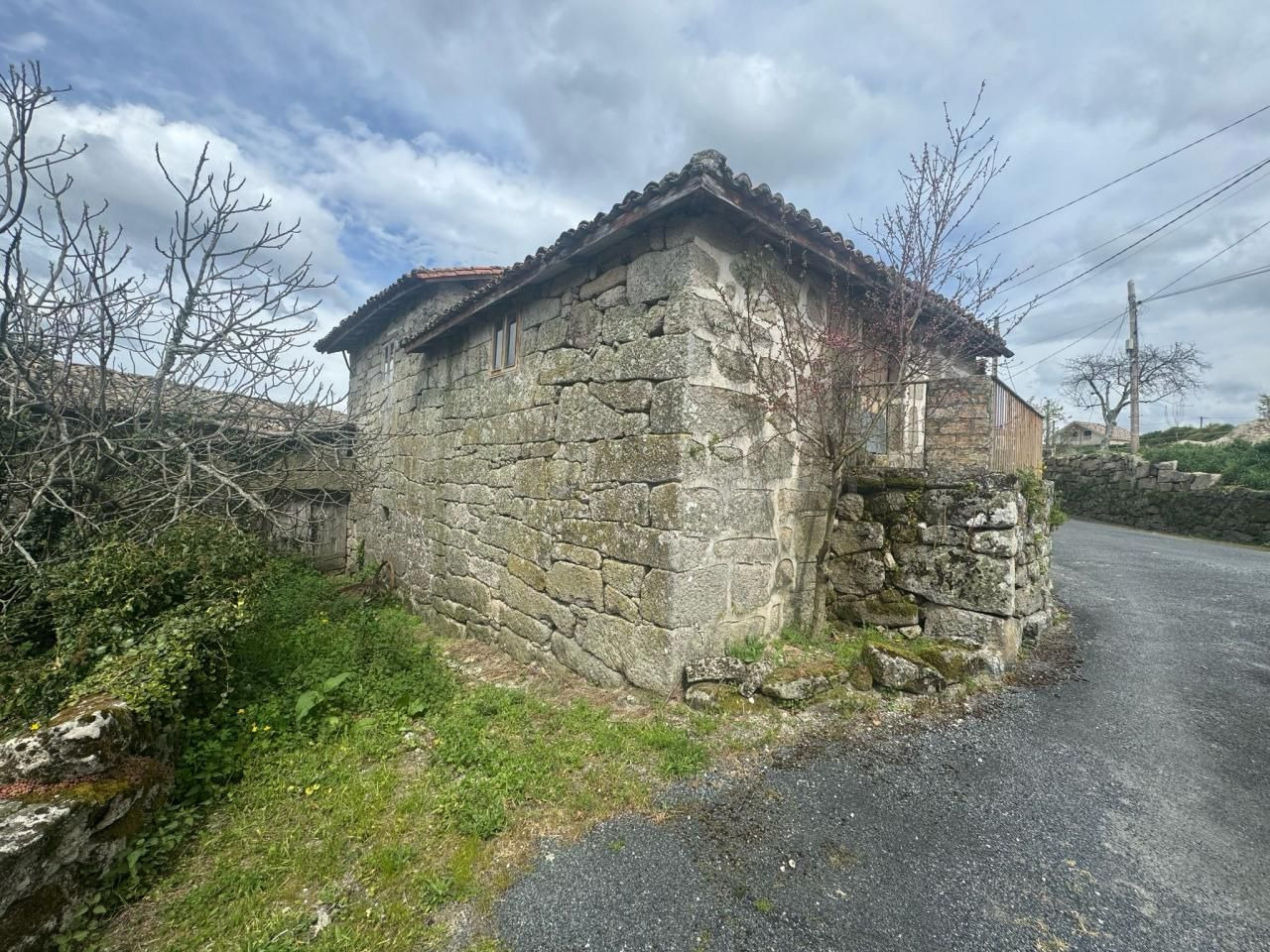 EN EXCLUSICA!!! SE VENDE CASA EN PEREIRO DE AGUIAR