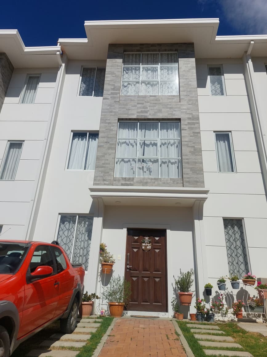 Casa 3 habitaciones 158m² en venta - Tiquipaya