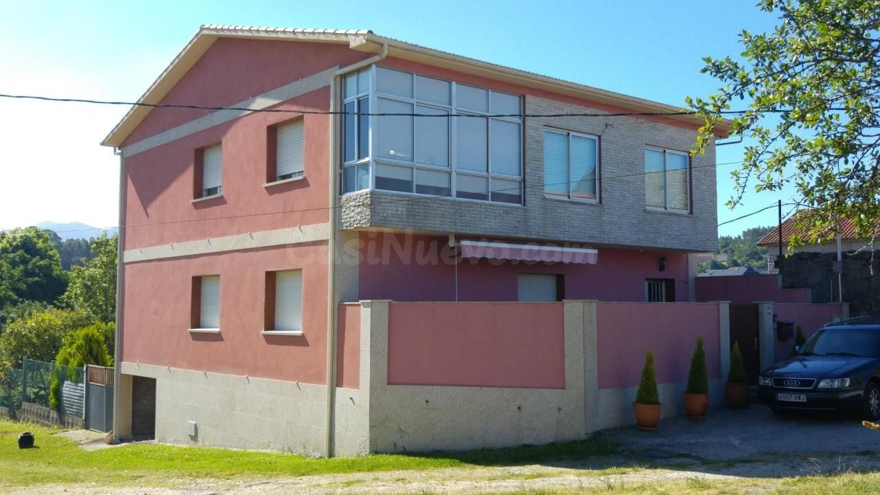 ¡¡NOVEDAD EN PONTEVEDRA!! INCREIBLE CASA CON AMPLIA PARCELA EN VENTA