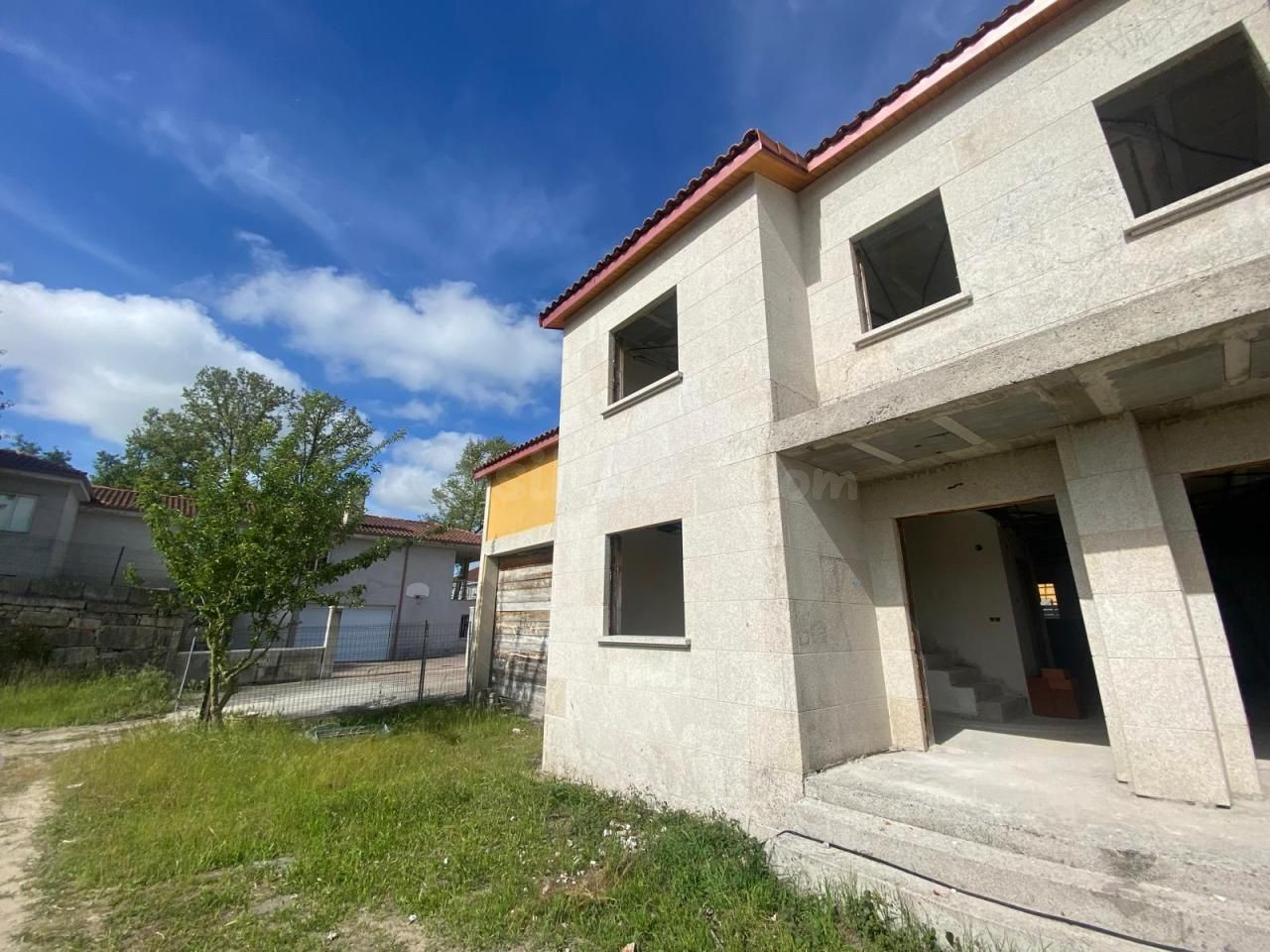 SE VENDEN 8 CHALETS ADOSADOS EN PROYECTO A LA ENTRADA DE ALL - foto 4