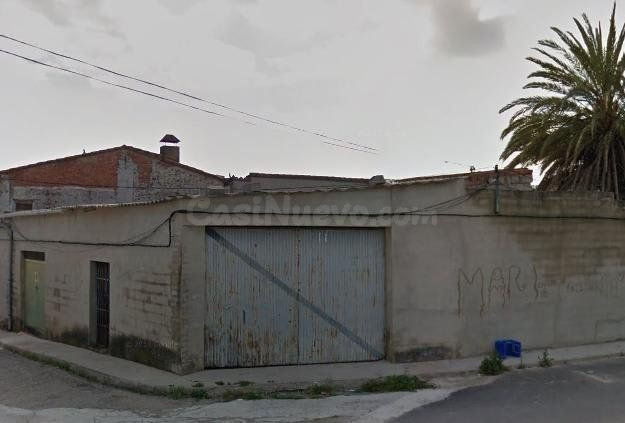 Local comercial 166m² en venta - Llanera de ranes