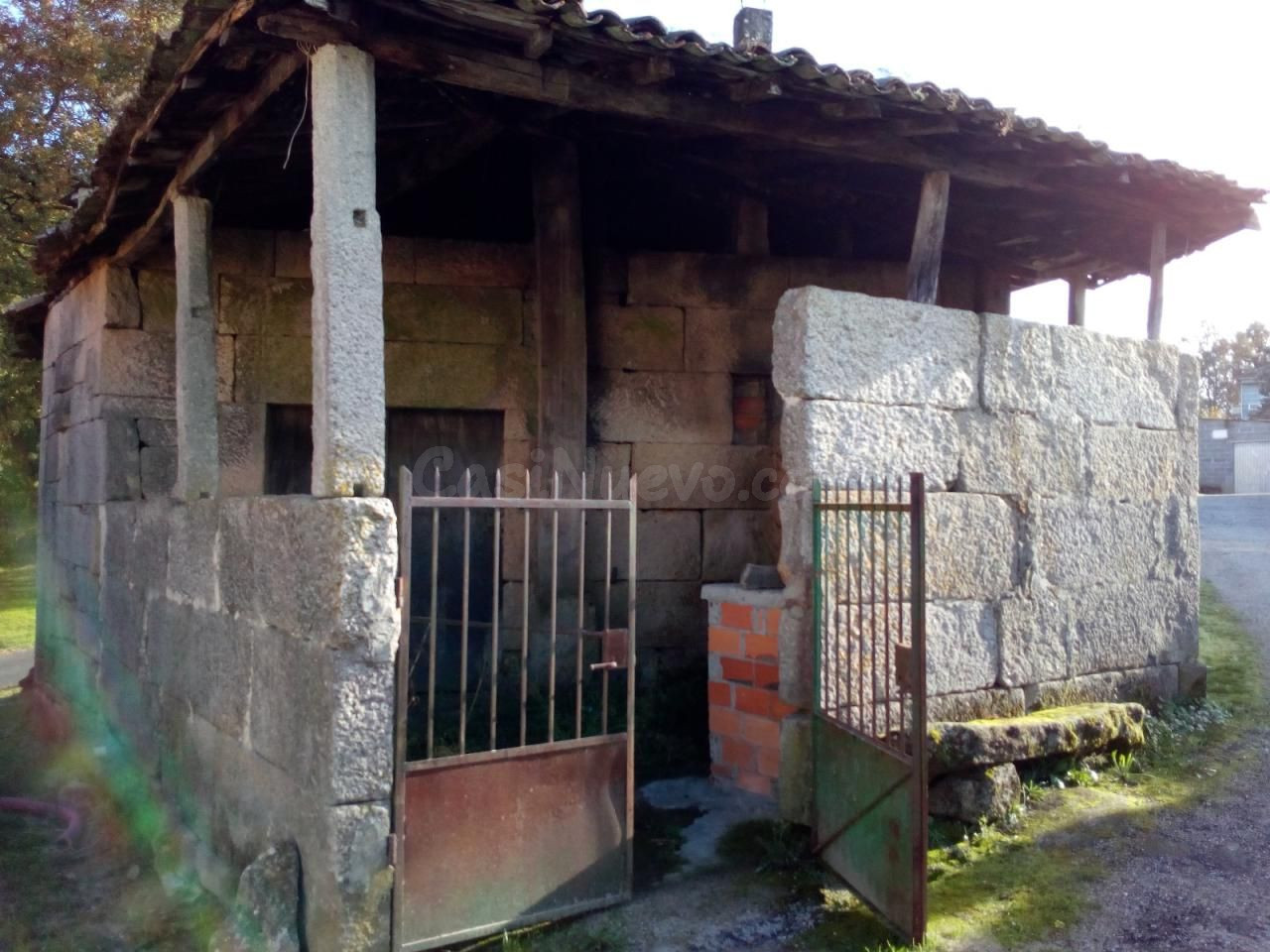 OPORTUNIDAD, SE VENDE CASA PARA RESTAURAR EN AMOEIRO!!! TOTA - foto 2