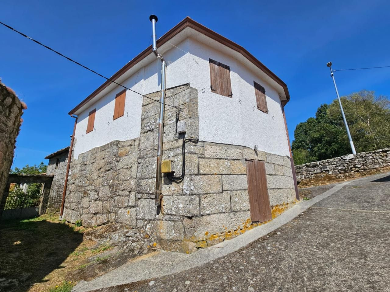 OPORTUNIDAD!!! SE VENDE CASA REGISTRADA EN NOGUEIRA DE RAMUI - foto 2