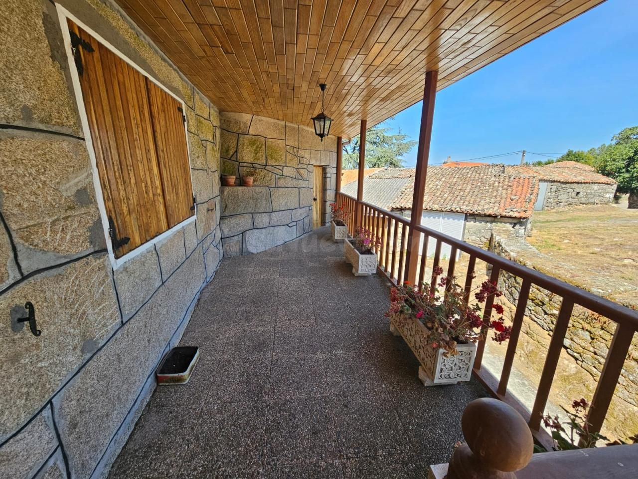 OPORTUNIDAD!!! SE VENDE CASA REGISTRADA EN NOGUEIRA DE RAMUI - foto 4