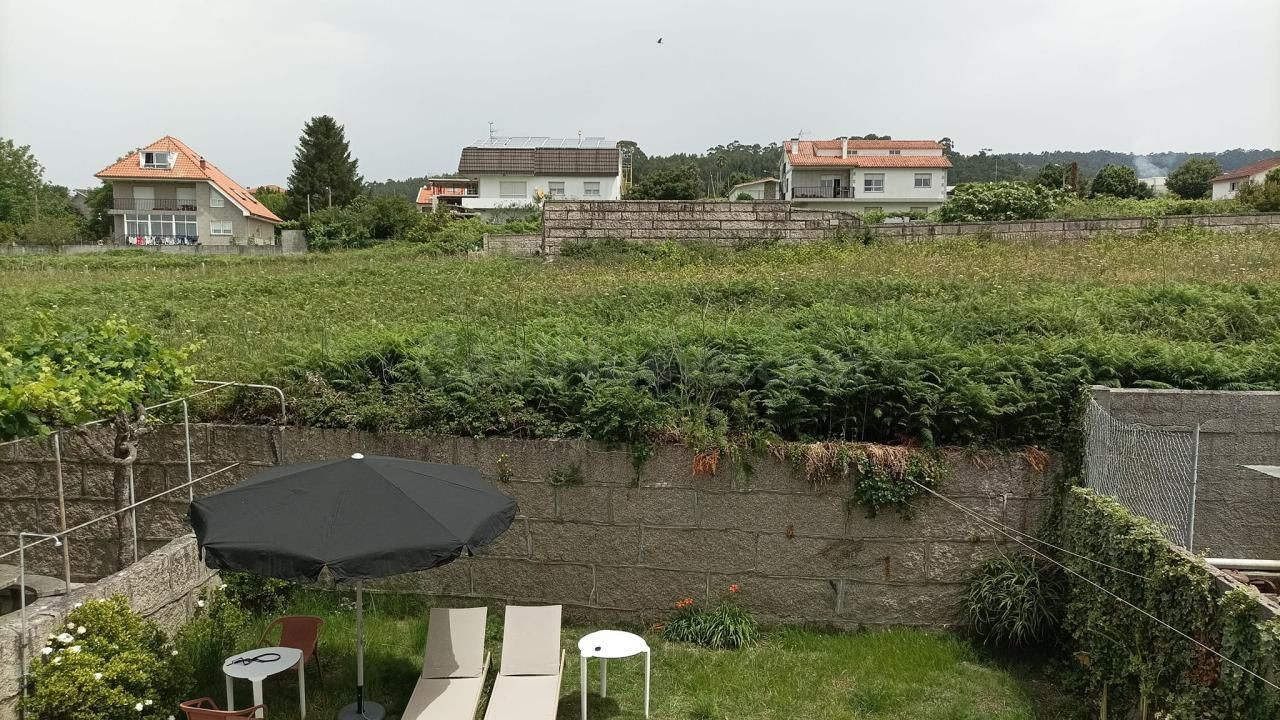 ¡OPORTUNIDAD UNICA DE INVERSION EN SANXENXO! CHALET DE 2 VIV - foto 2