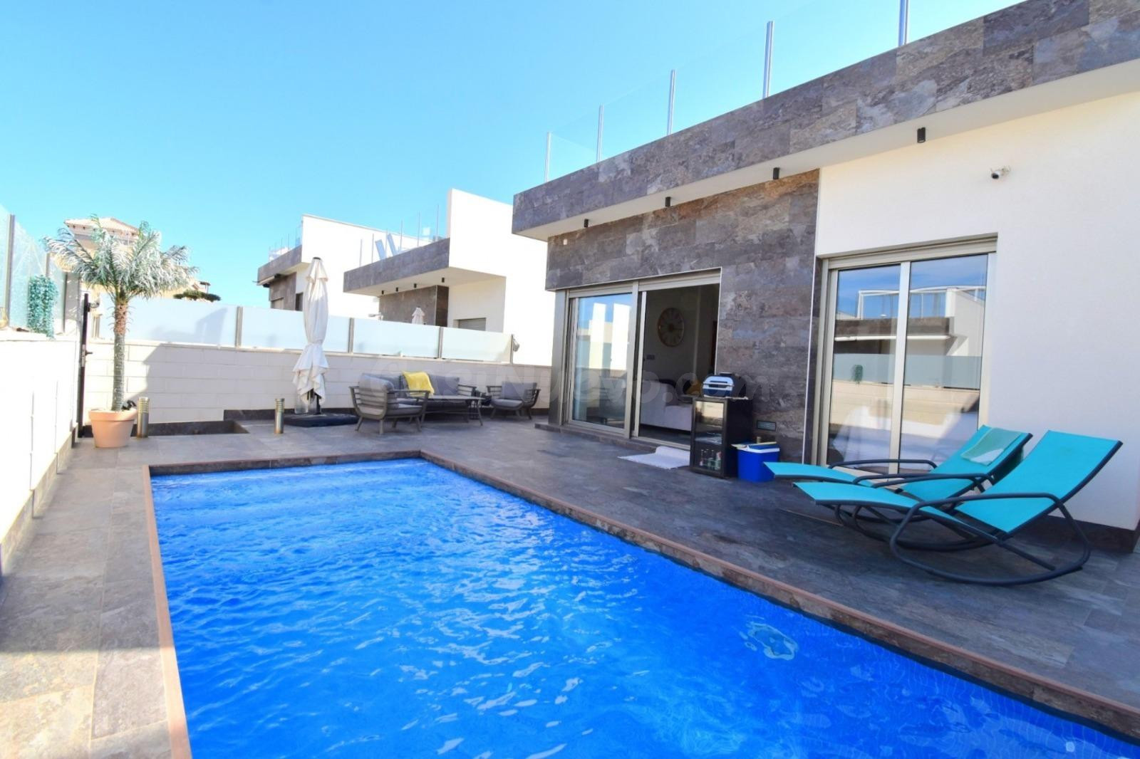 Pareado 3 habitaciones 83m² en venta - PAU 26