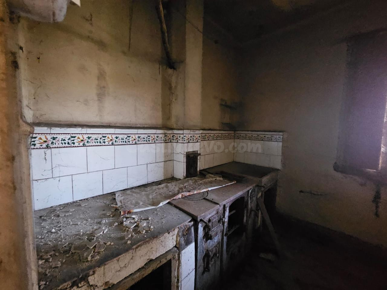 OPORTUNIDAD!!! SE VENDE CASA PARA REFORMAR EN REBOREDO.