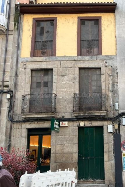 OPORTUNIDAD!!! SE VENDE EDIFICIO EN EL CENTRO DE OURENSE