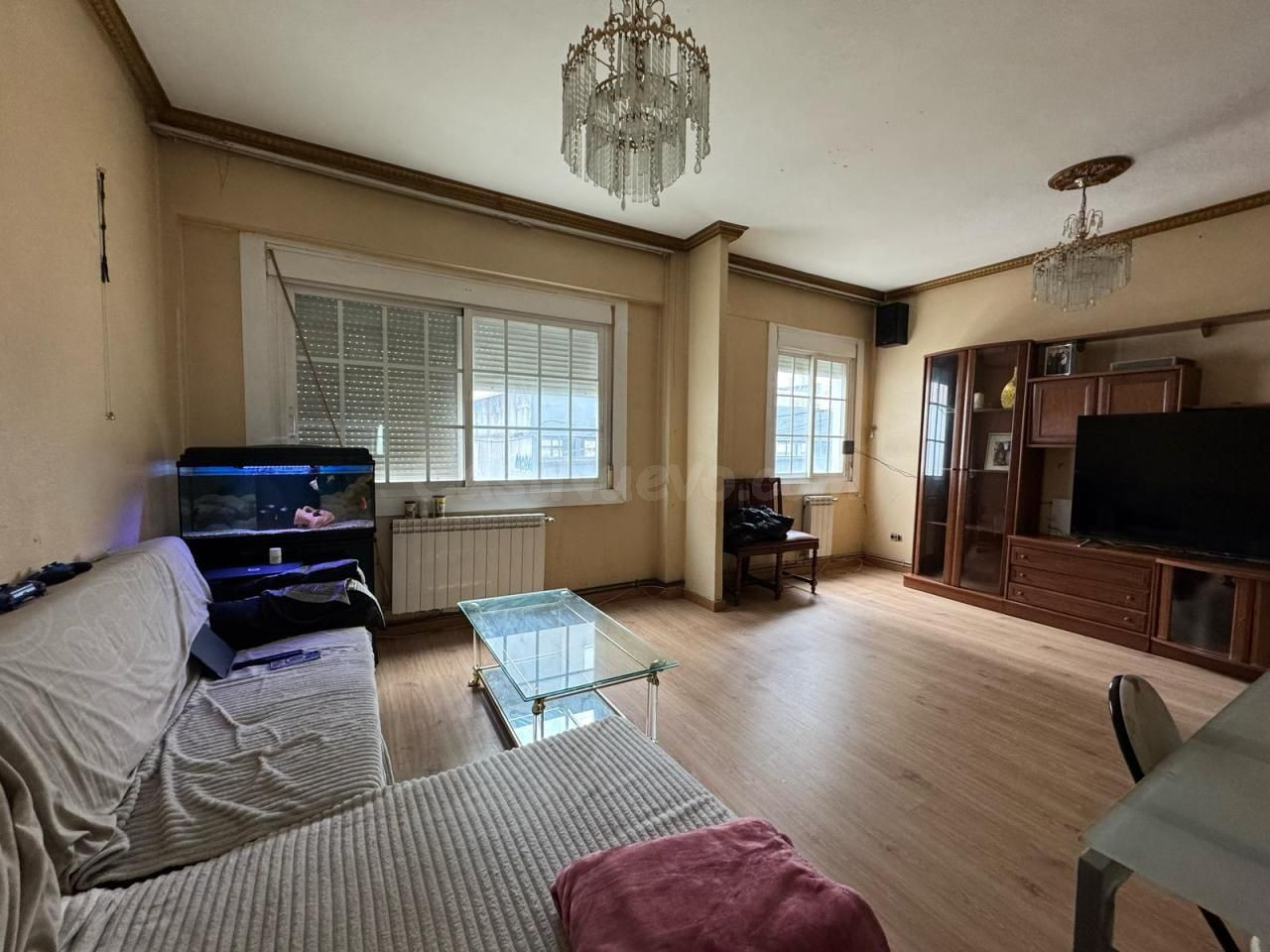¡OPORTUNIDAD! AMPLIO PISO EN VENTA EN EMILIA PARDO BAZAN