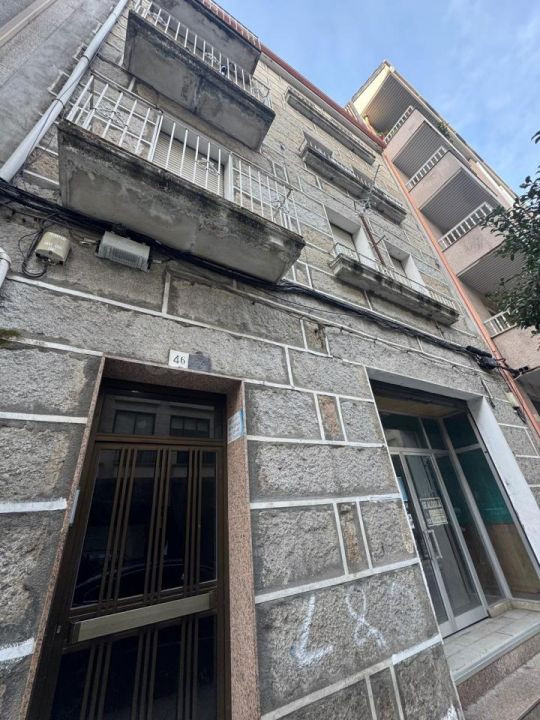 OPORTUNIDAD!! SE VENDE EDIFICIO EN O COUTO