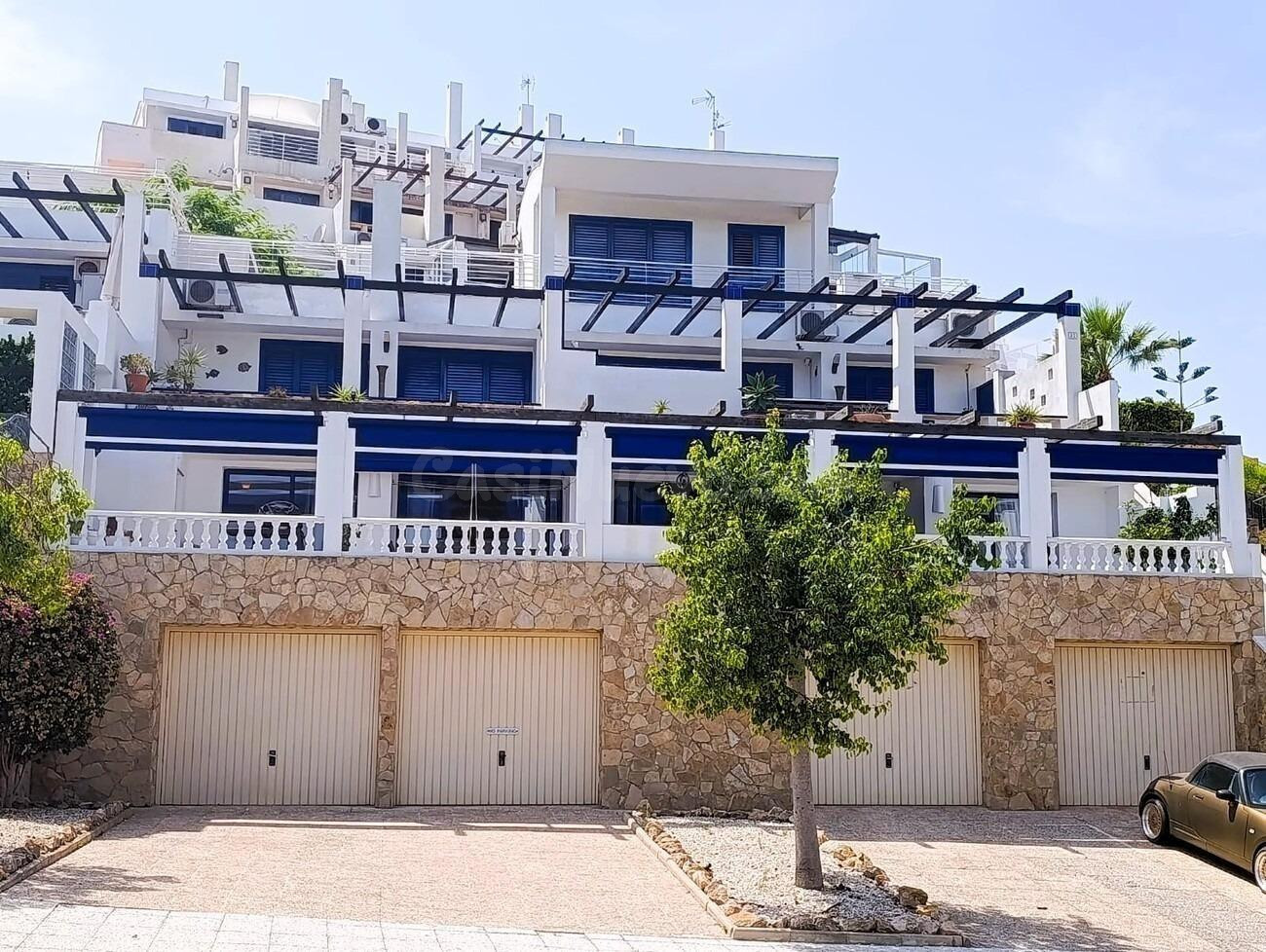 Apartamento de lujo en campo de golf con sensación de villa, enorme terraza y vistas abiertas – Las Ramblas Golf
