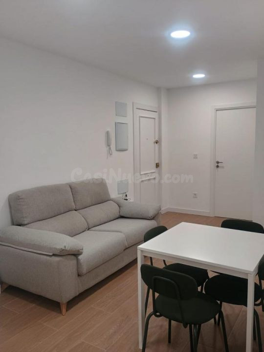 CAMPAÑA ESTUDIANTES 2026/2027. LA MOTIVACIÓN TE IMPULSA, PERO EL TRABAJO TE MANTIENE. UNA HABITACIÓN DISPONIBLE EN ESTE INMUEBLE SITO EN AVD.ZAMORA