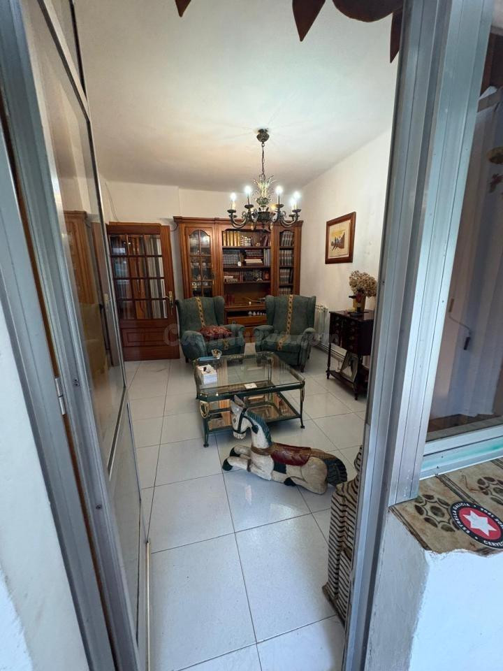 OPORTUNIDAD!!! SE VENDE AMPLIO PISO CON TERRAZA EN MARIÑAMANSA