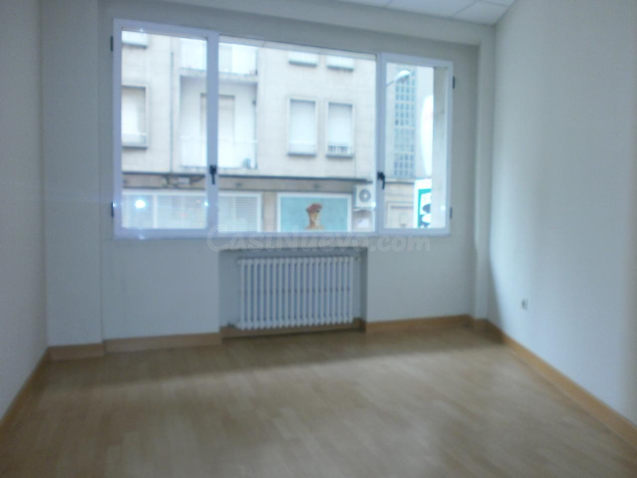 Oficina de nueva construcción en alquiler