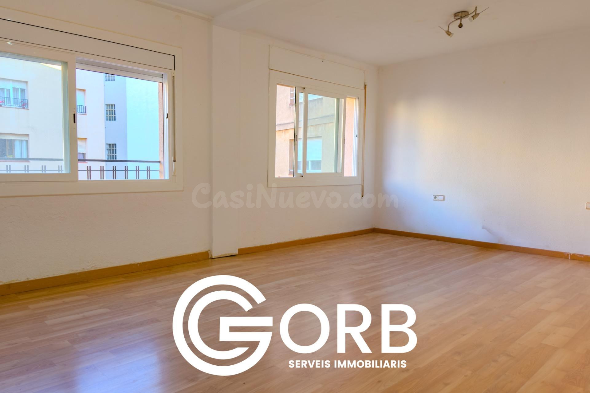 ¡VIVIENDA ACTUALIZADA, LUMINOSA Y LISTA PARA ENTRAR A VIVIR EN PERAMÀS!