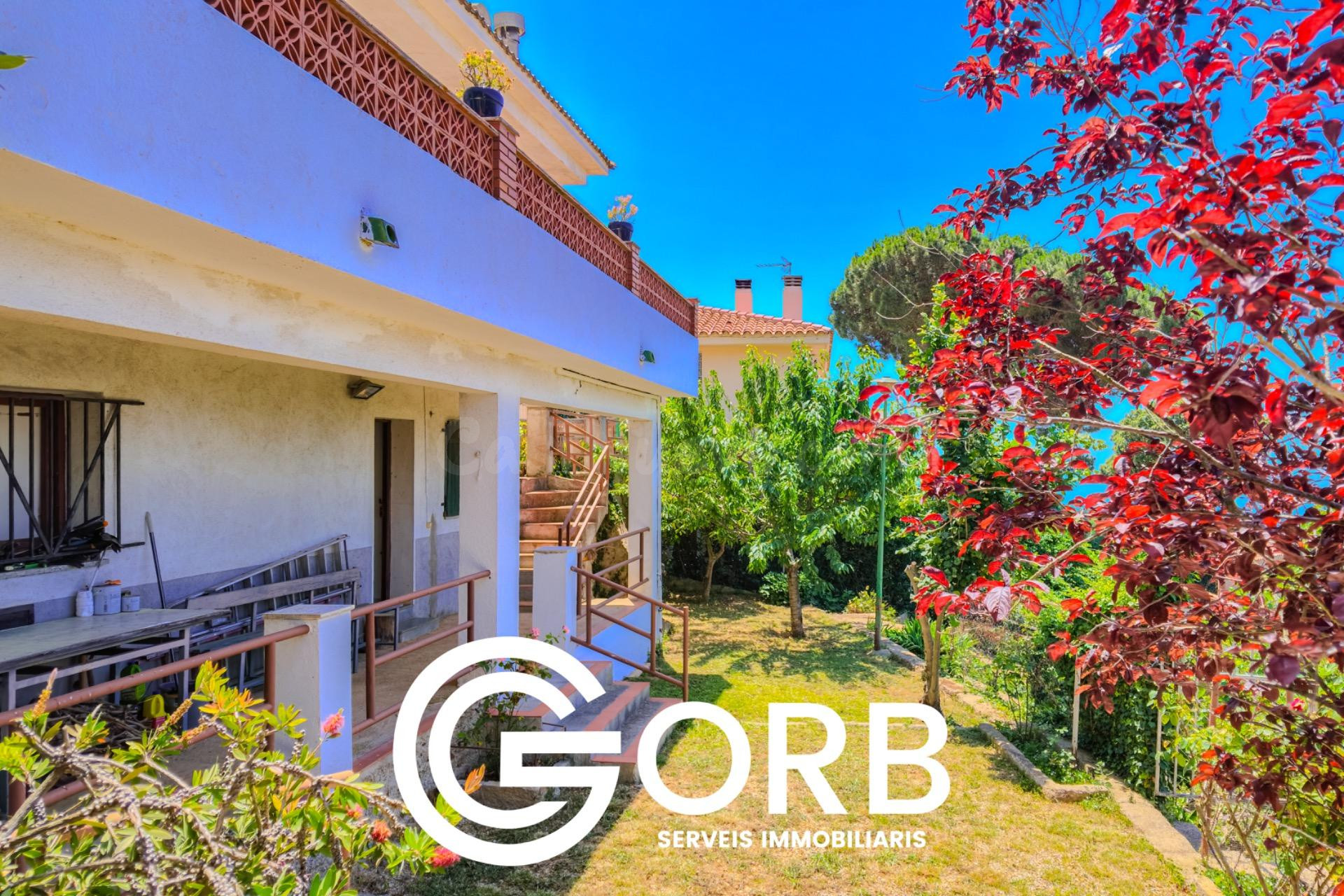 Casa con vistas al mar, gran parcela y posibilidad de piscina en Sant Iscle de Vallalta