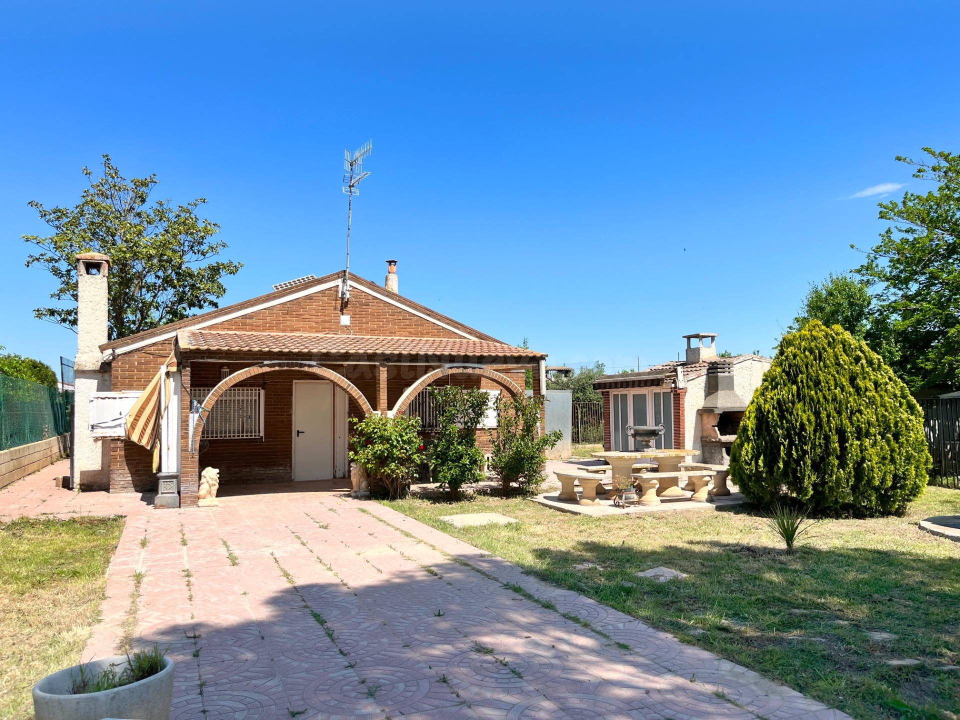 SE VENDE CHALET CON DOS FINCAS RÚSTICAS EN URBANIZACIÓN FUNC - foto 3