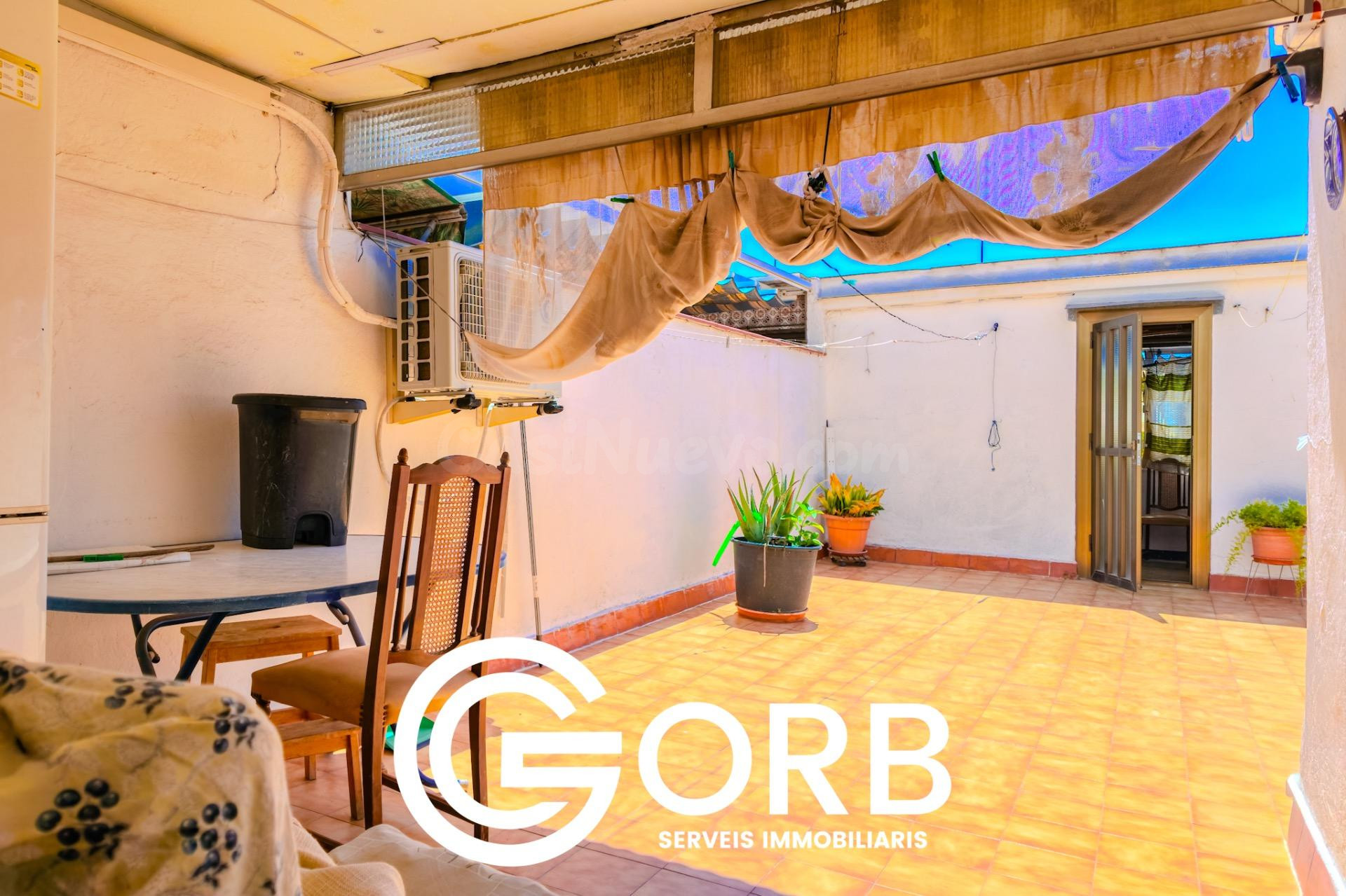 PISO CON IMPRESIONANTE TERRAZA DE 40 m2 EN CIRERA - foto 2