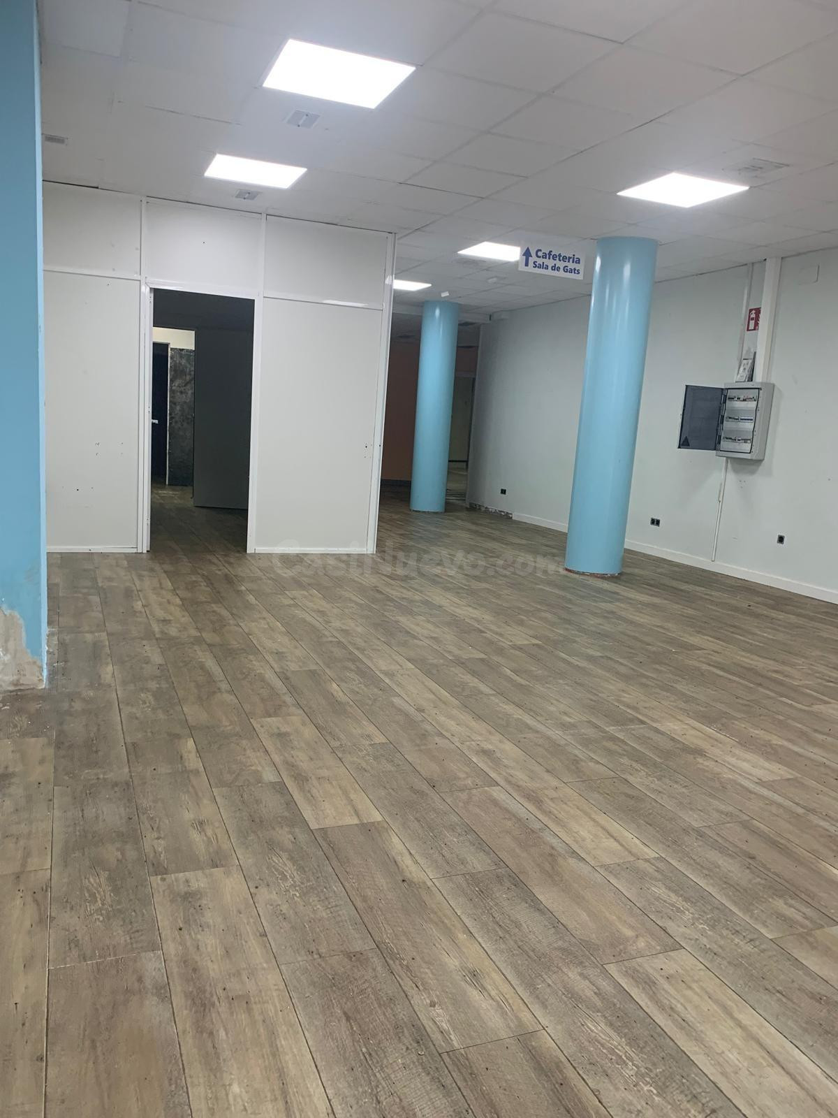 ST ANTONI DE CALONGE: LOCAL COMERCIAL EN ALQUILER, CÉNTRICO. ZONA 4a LÍNEA DE MAR.