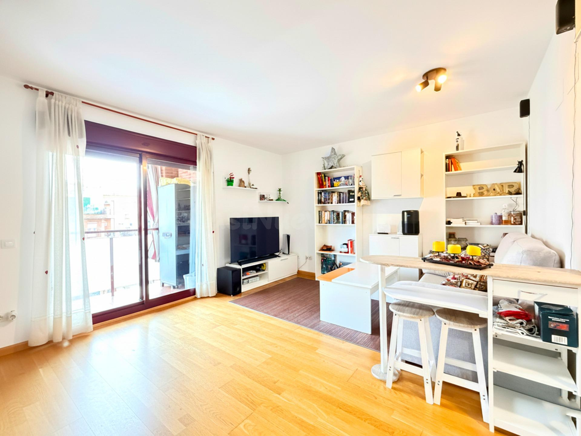 SE VENDE PISO SEMINUEVO CON GARAJE Y TRASTERO EN SAN JOSÉ ALTO - ZARAGOZA