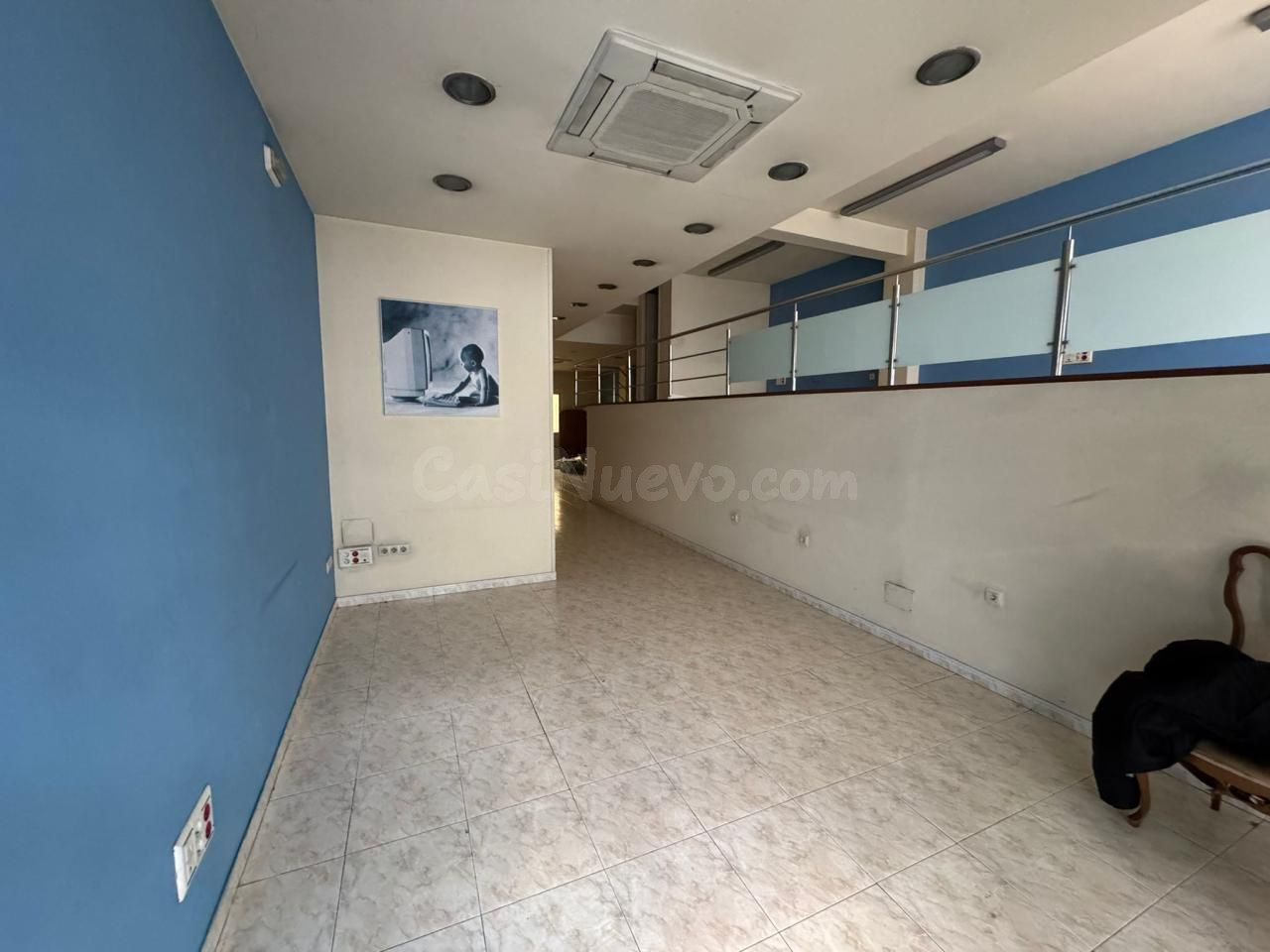 ¡ESPECTACULAR AMPLIO LOCAL EN ALQULER EN CALLE CORUÑA!