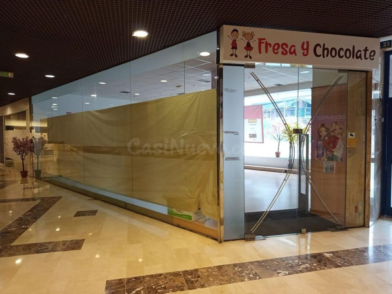 ¡¡ATENCION INVERSORES!! DOS INCREIBLES LOCALES AL PRECIO DE UNO EN EL CENTRO COMERCIAL CAMELIAS