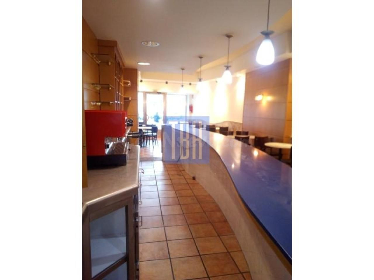 Local comercial en alquiler en Universidad