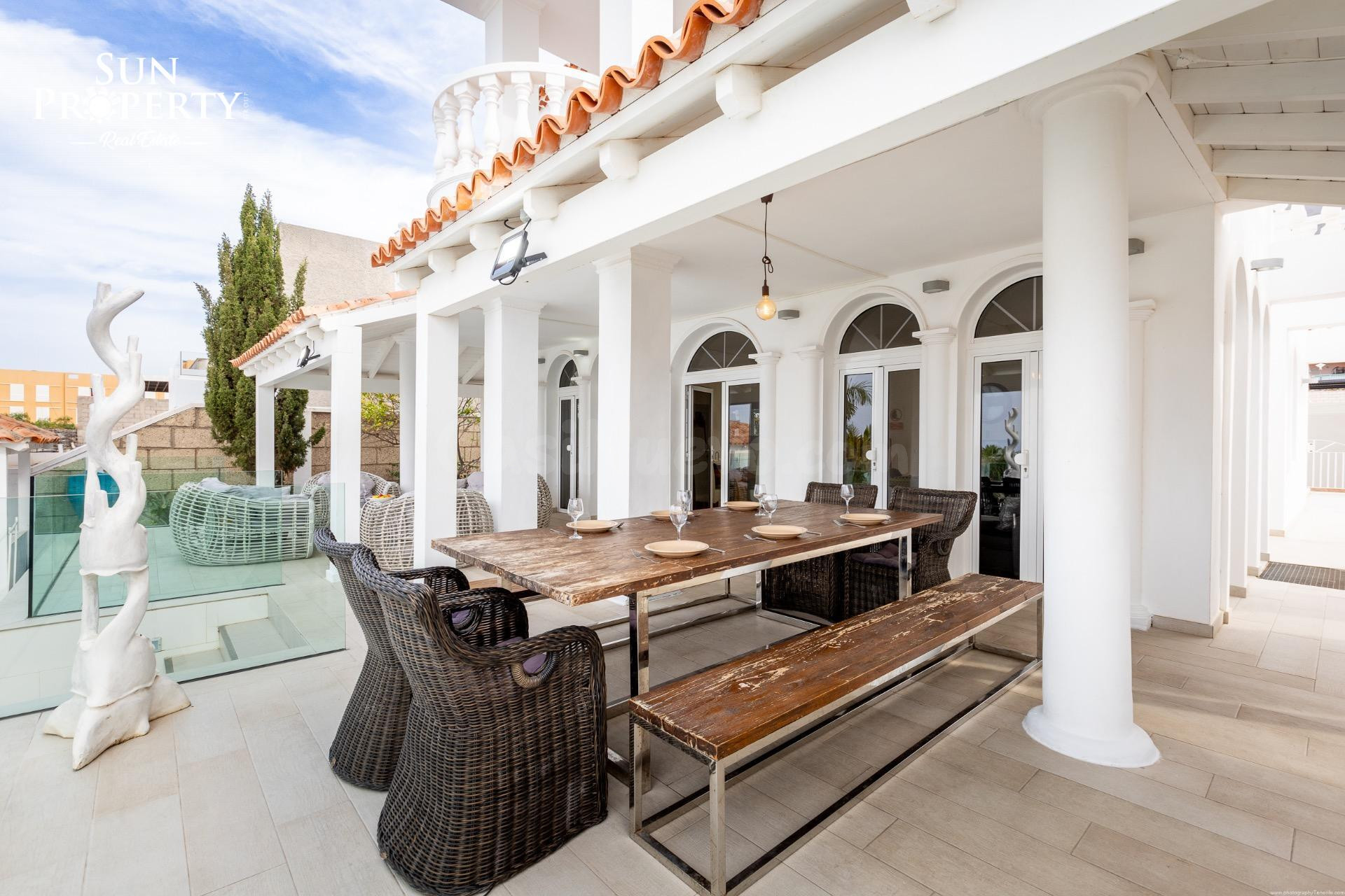 VILLA CON VISTAS AL MAR, PISCINA PRIVADA CLIMATIZADA Y GARAJ - foto 5