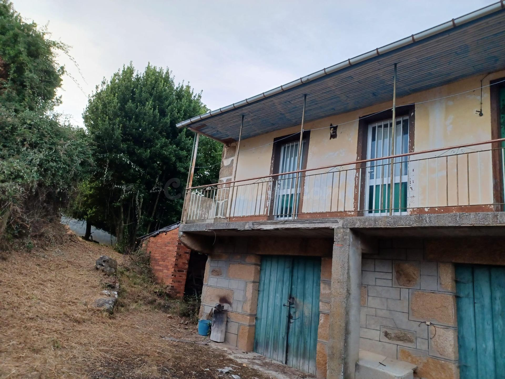OPORTUNIDAD!!! SE VENDE CASA CON  TERRENO EN PARDERRUBIAS - foto 2