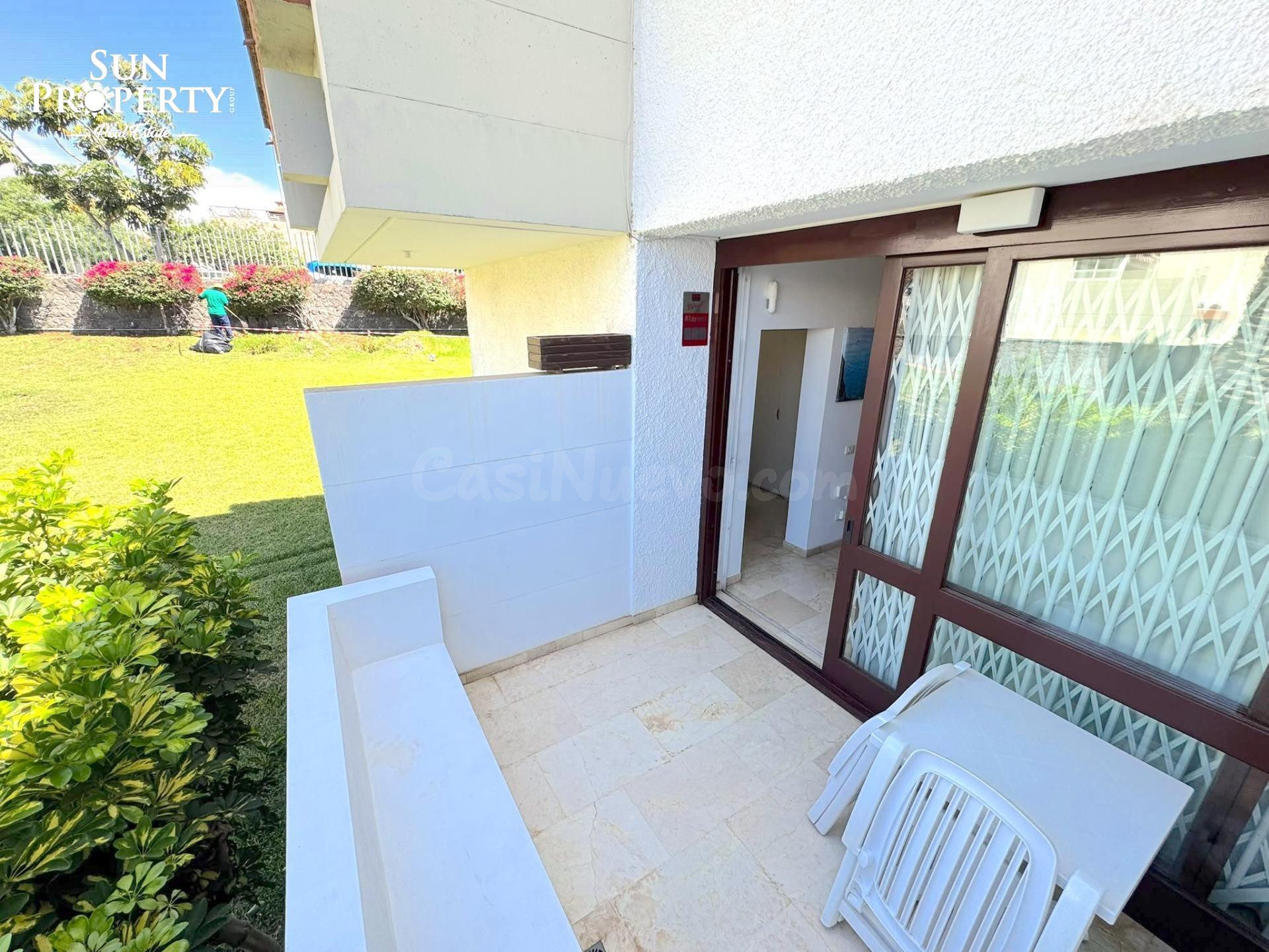 APARTAMENTO CON TERRAZA CERCA DEL MAR EN COSTA DEL SILENCIO