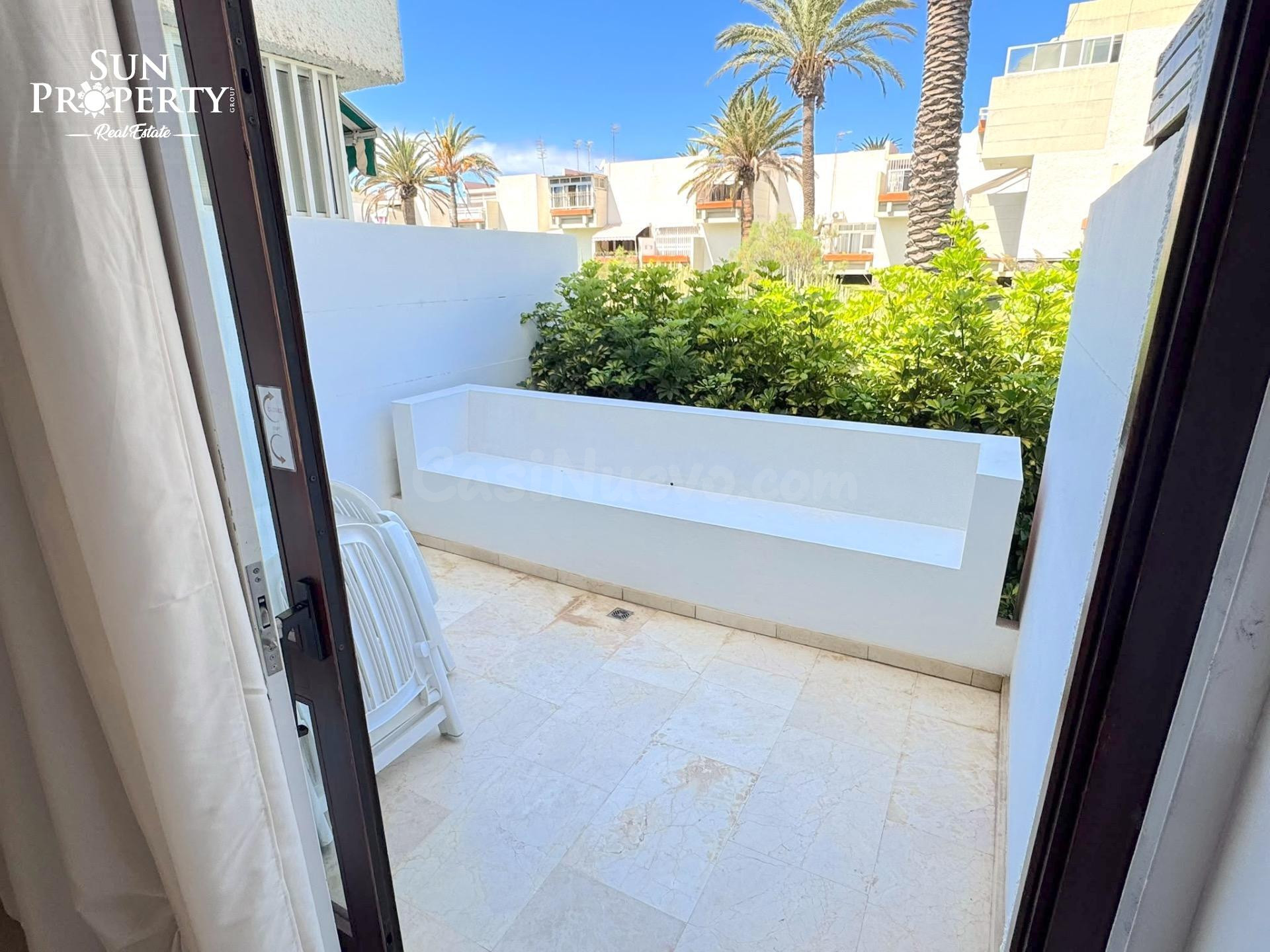 APARTAMENTO CON TERRAZA CERCA DEL MAR EN COSTA DEL SILENCIO - foto 2