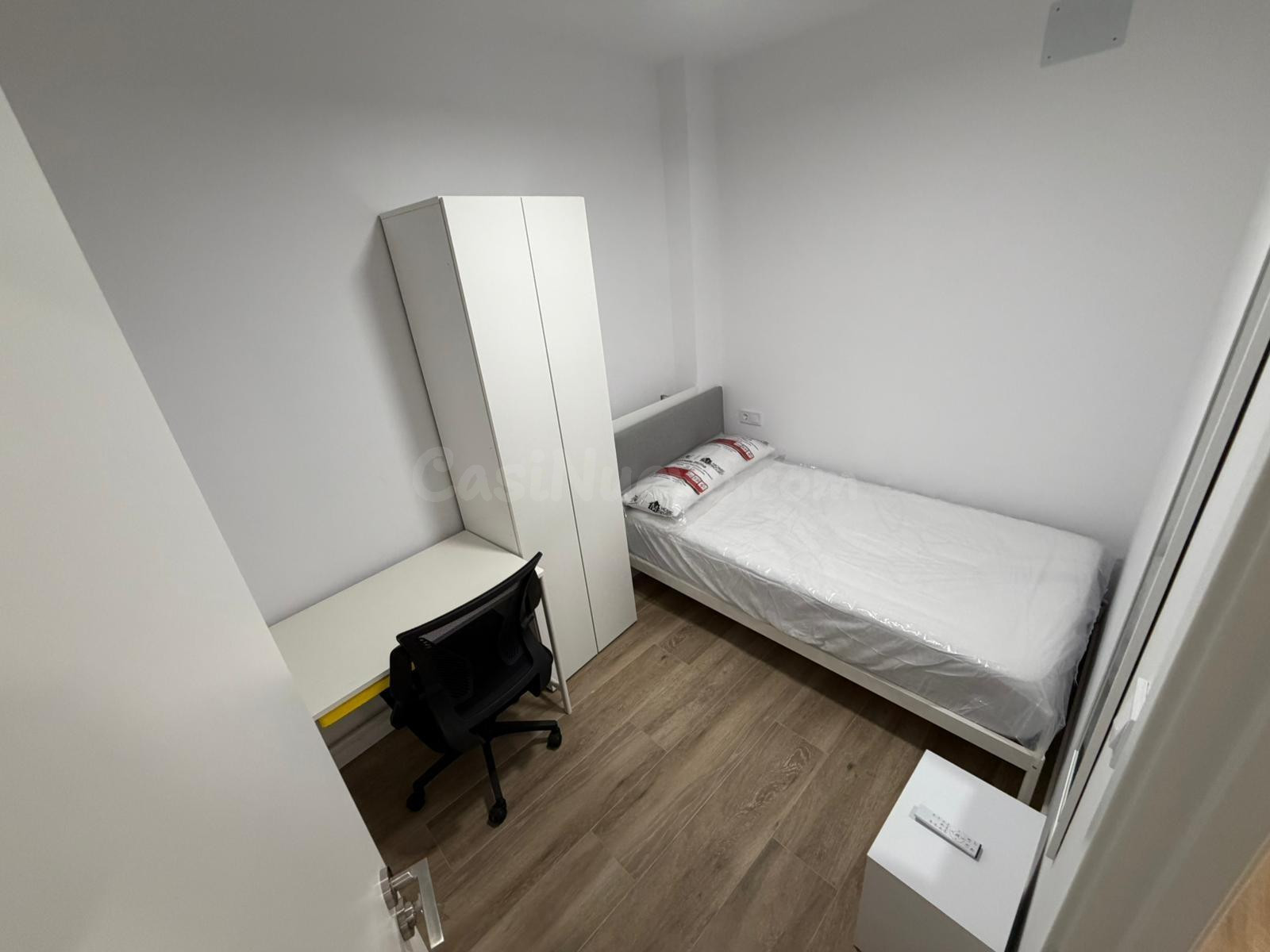 Amplio piso para chicas disponible para estudiantes en la zona de San Francisco - ¡¡¡SOLO UNA HABITACIÓN DISPONIBLE!!! -